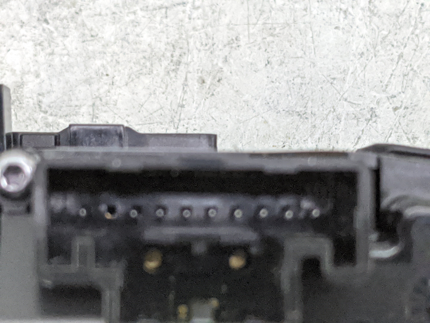 2025 Audi Q5 Floor Console Assembly Shifter - Oemusedautoparts1.com
