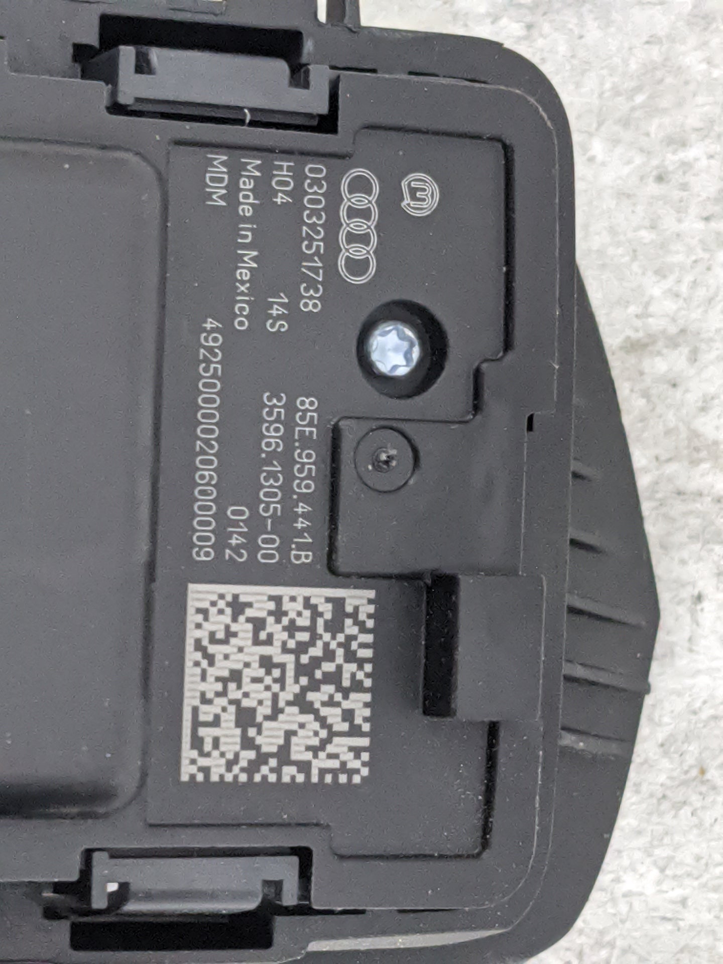2025 Audi Q5 Master Power Window Switch Replacement Driver Side Left P/N:8M8959517A 8055001M, 03032S1738, 85E.959.441.B Fits