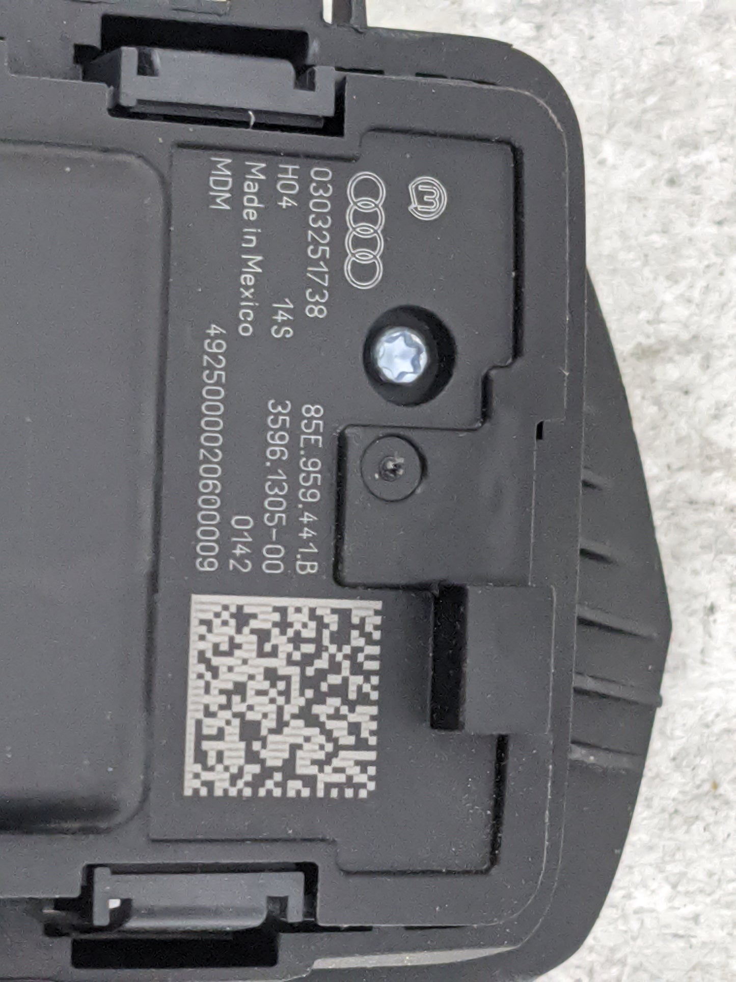 2025 Audi Q5 Master Power Window Switch Replacement Driver Side Left P/N:8M8959517A 8055001M, 03032S1738, 85E.959.441.B Fits