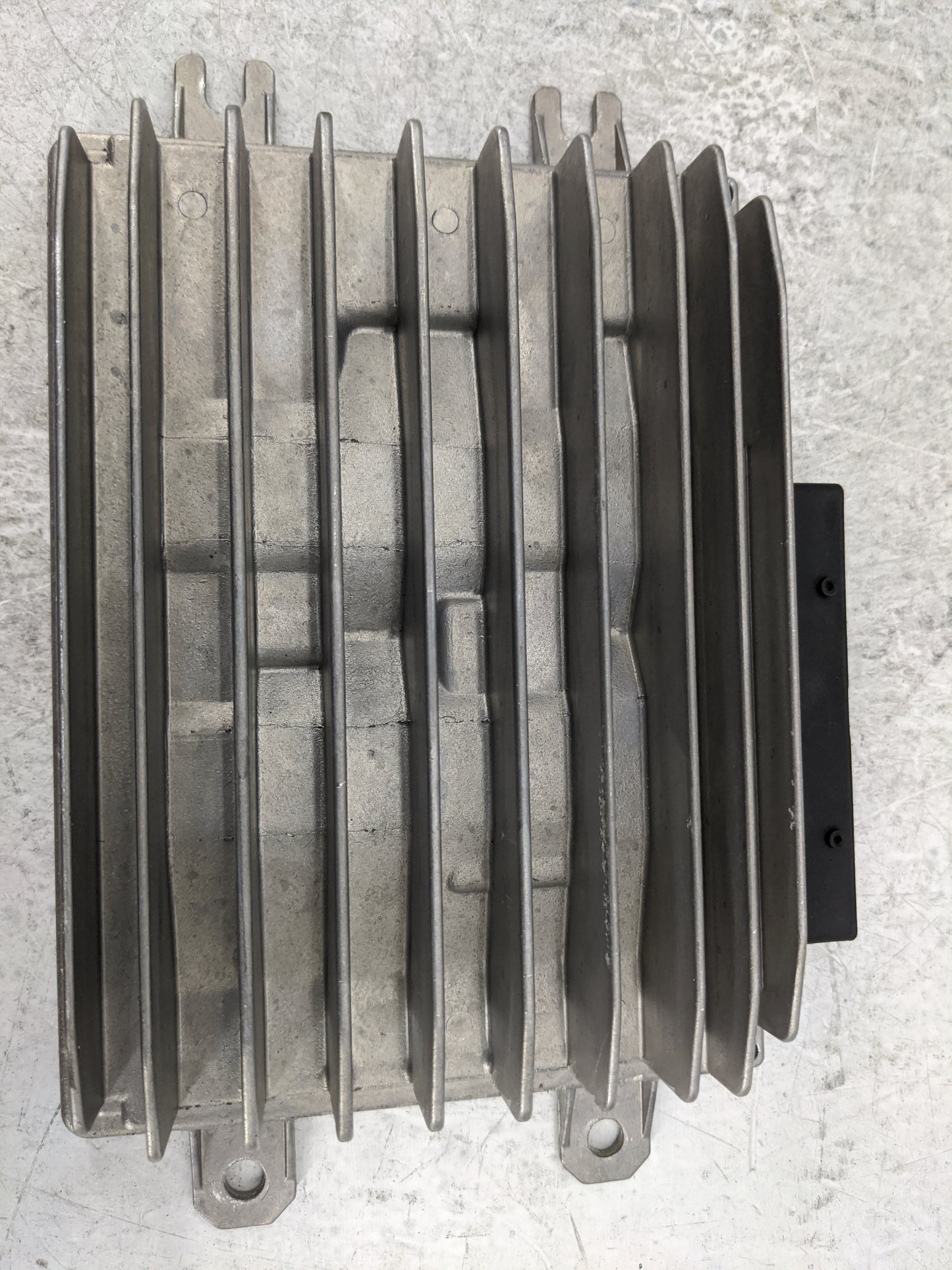 Audi Q7 Radio Speaker Amplifier 8y0 035 465 A - Oemusedautoparts1.com