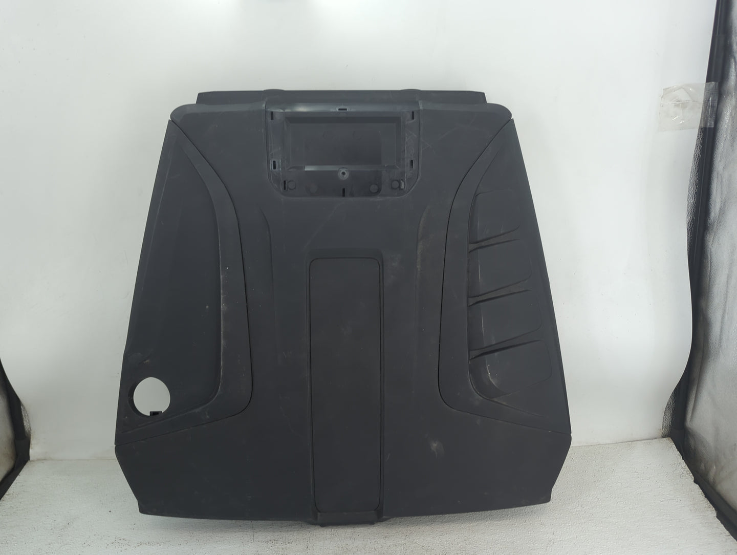 2025 Audi Q7 Engine Cover Black - Oemusedautoparts1.com