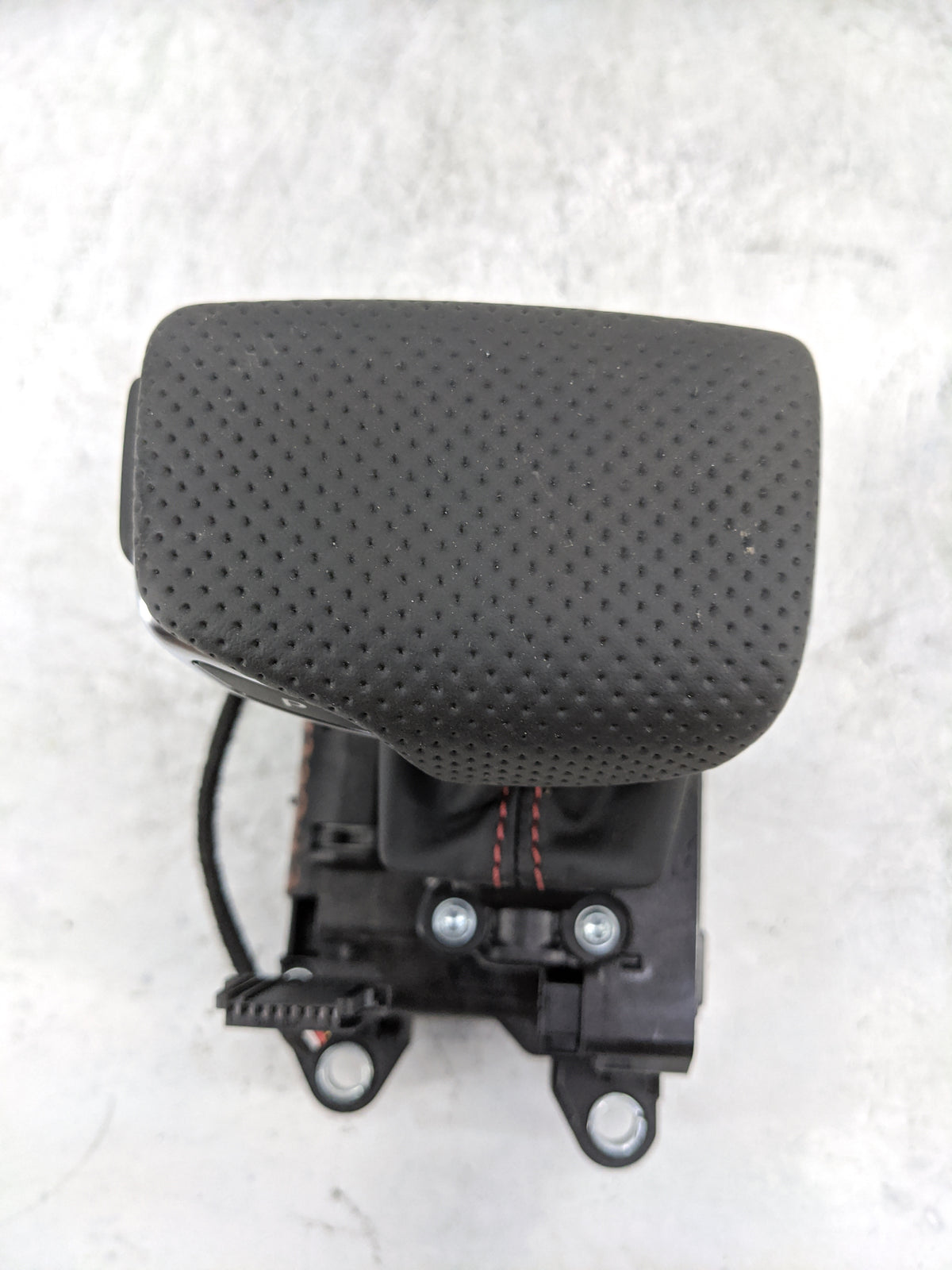 2025 Audi S5 Floor Console Assembly Shifter Black - Oemusedautoparts1.com