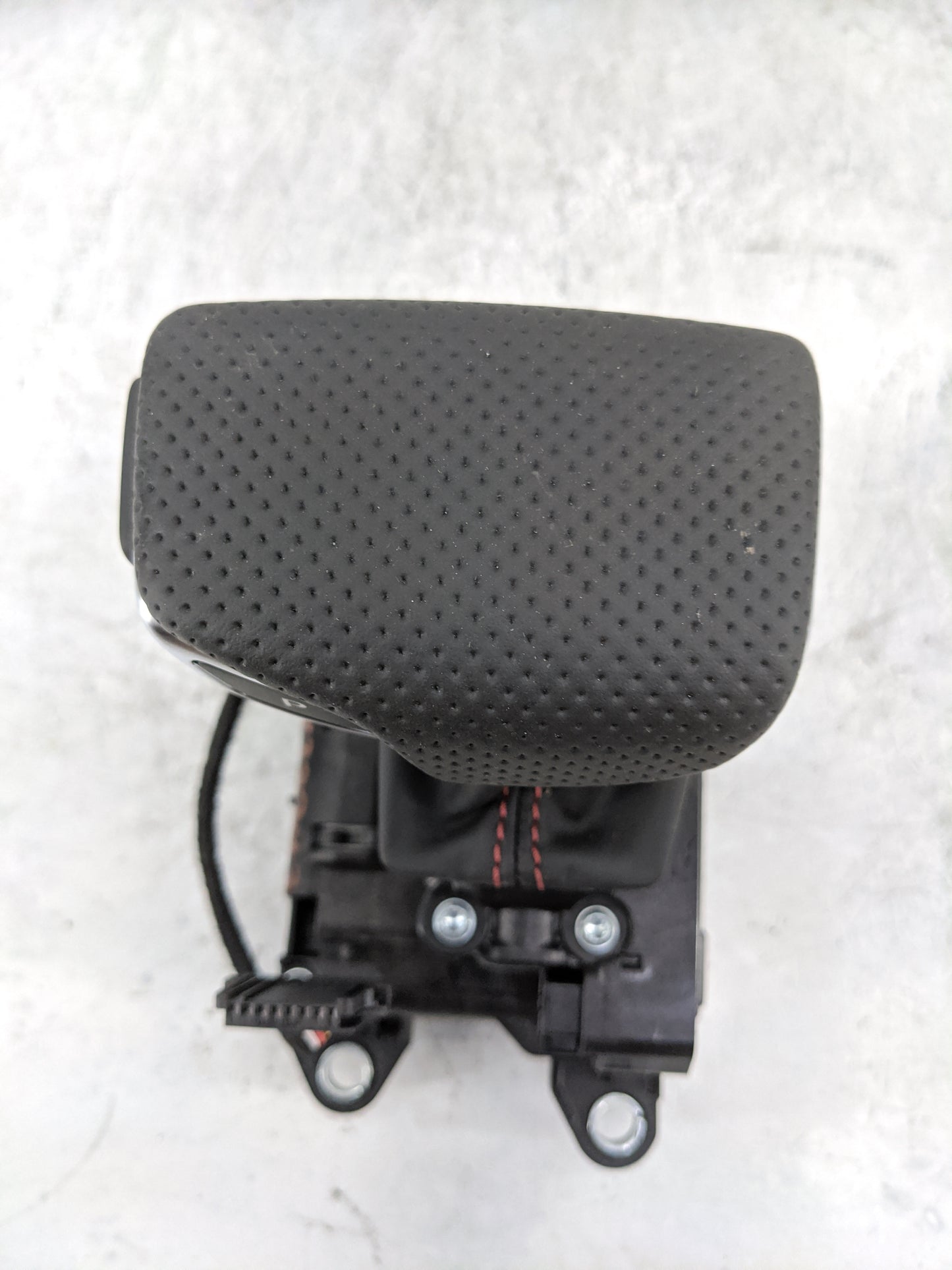 2025 Audi S5 Floor Console Assembly Shifter Black - Oemusedautoparts1.com