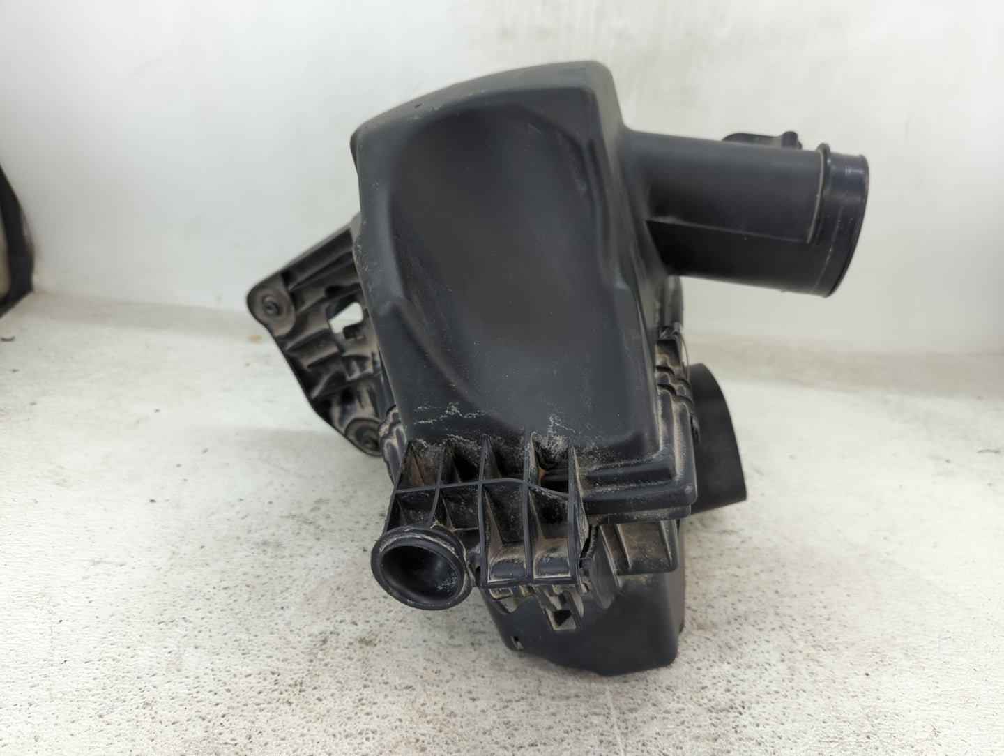 2025 Bmw X1 Air Cleaner Intake-duct Hose Tube - Oemusedautoparts1.com