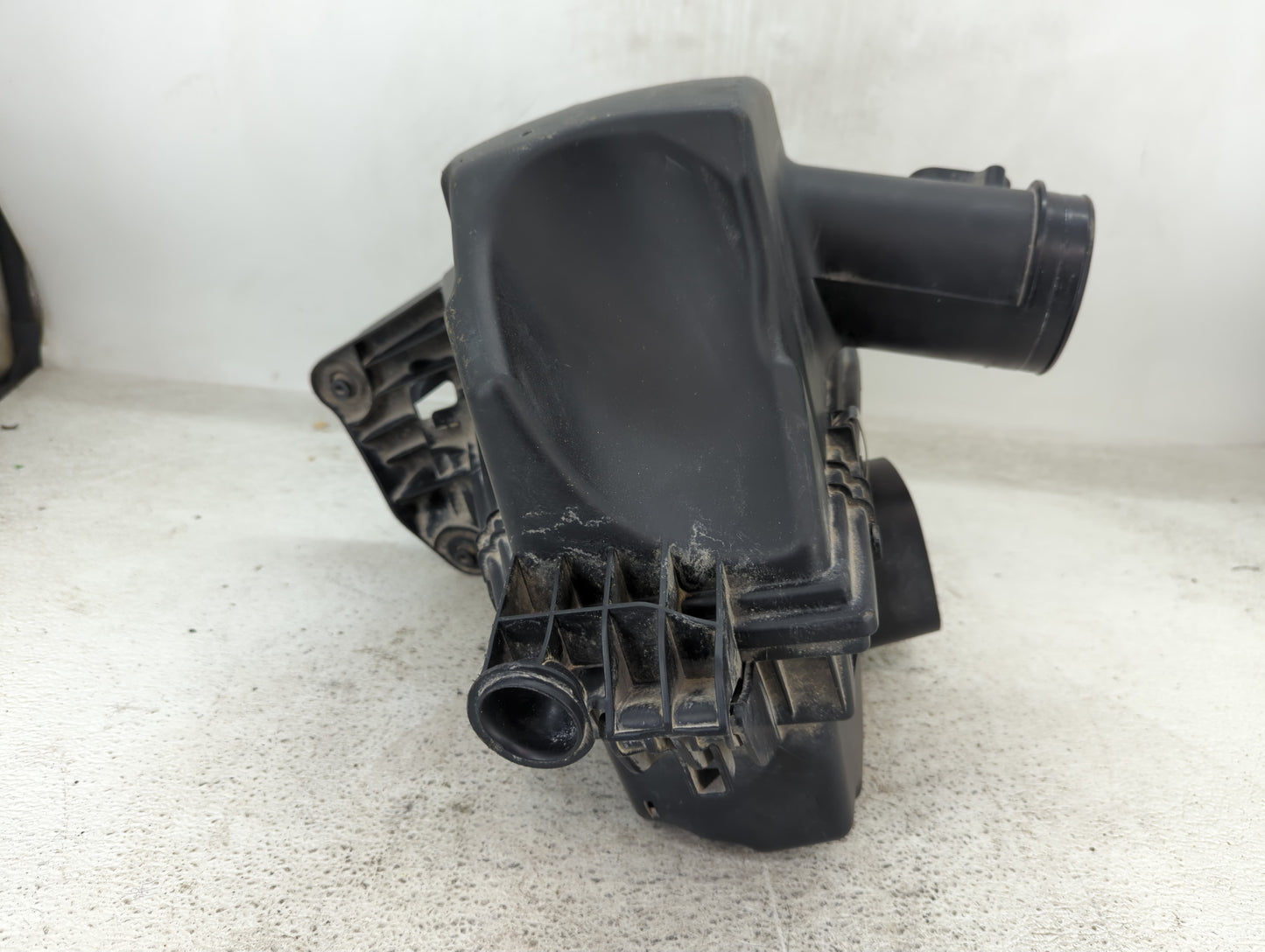 2025 Bmw X1 Air Cleaner Intake-duct Hose Tube - Oemusedautoparts1.com