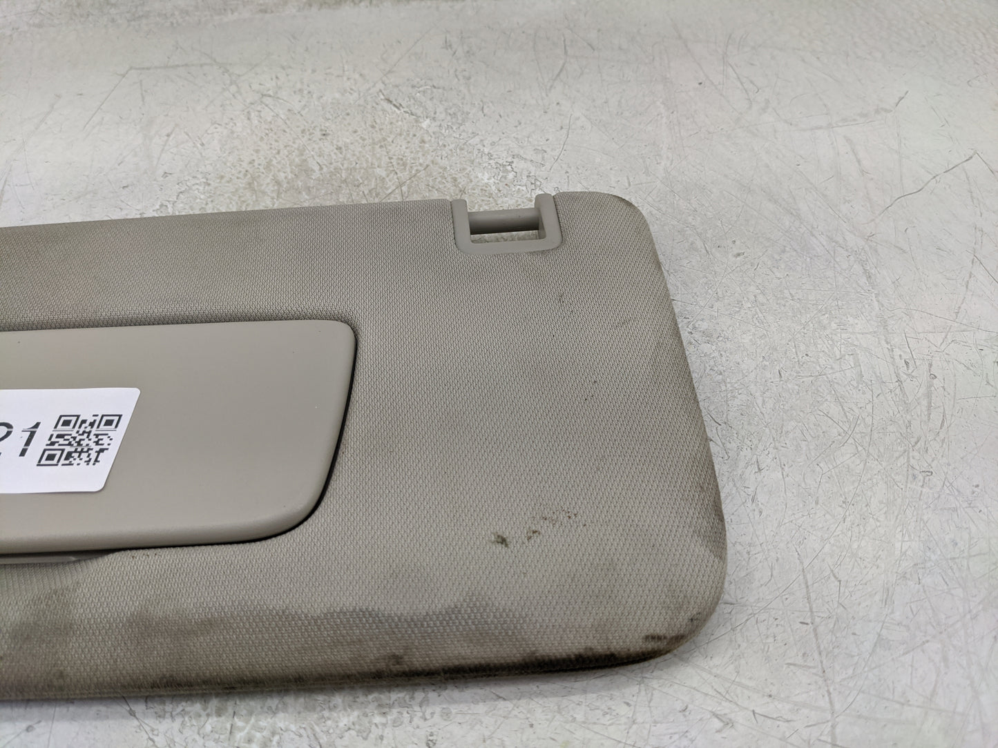 2020-2021 Buick Encore Sun Visor Shade Replacement Driver Left Mirror Fits Fits 2020 2021 OEM Used Auto Parts - Oemusedautop