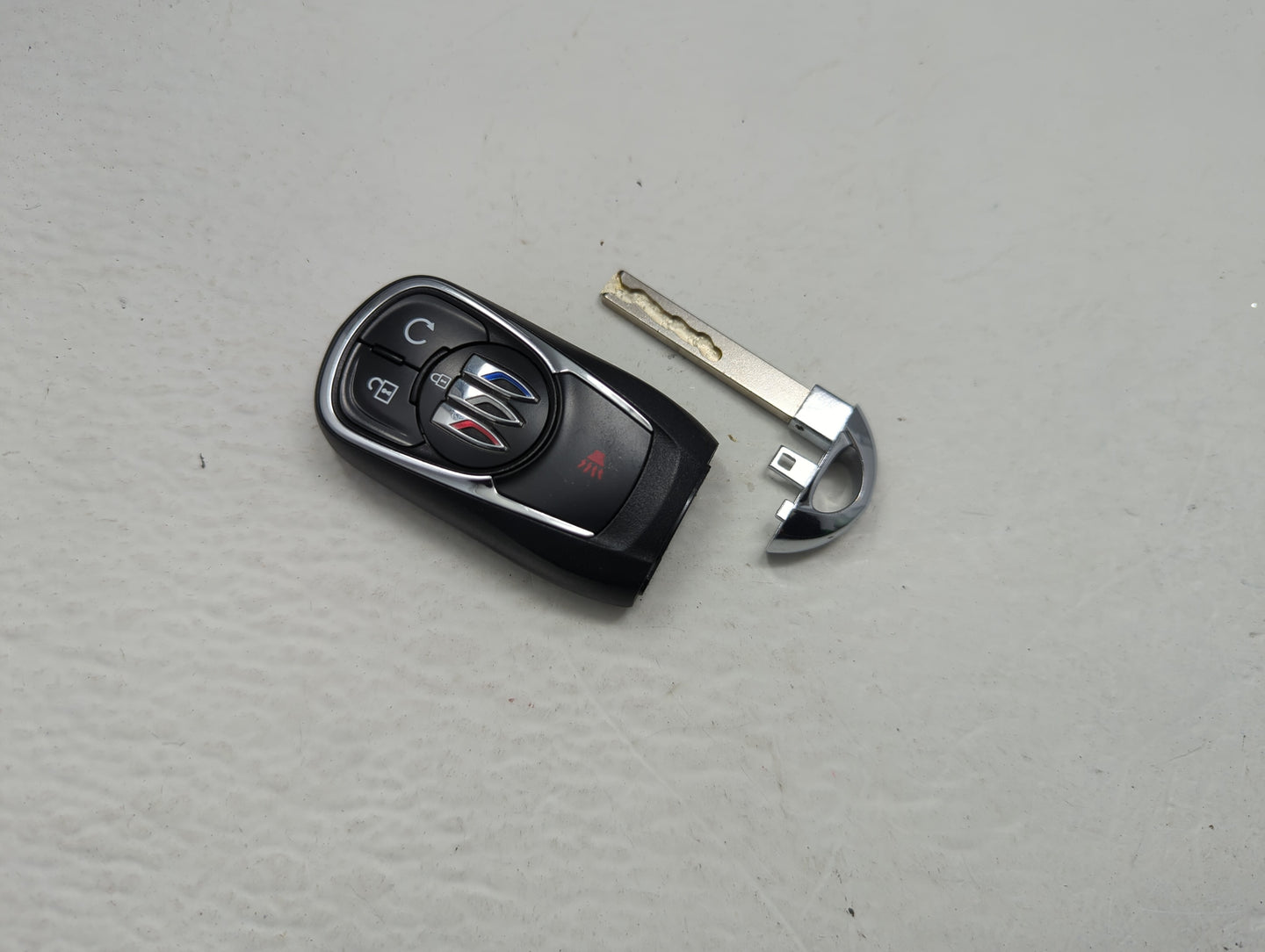 Buick Encore Gx Keyless Entry Remote Fob HYQ4ES 13547676 4 buttons - Oemusedautoparts1.com