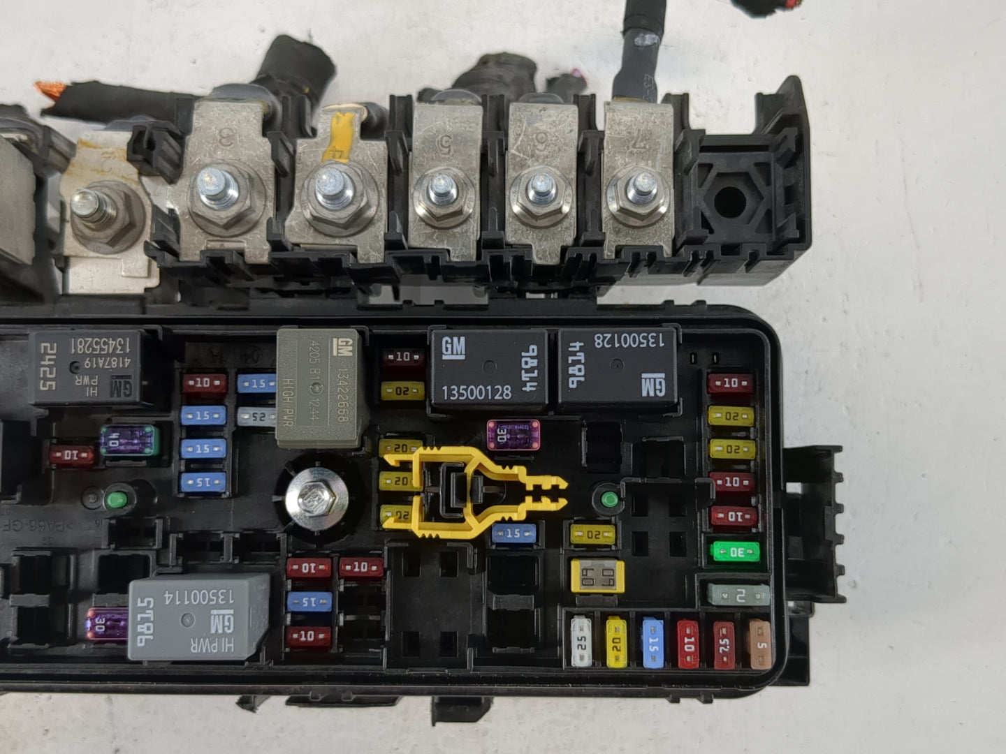 2025 Cadillac Ct4 Fusebox Fuse Box Panel Relay Module P/N:85106589 Fits OEM Used Auto Parts - Oemusedautoparts1.com