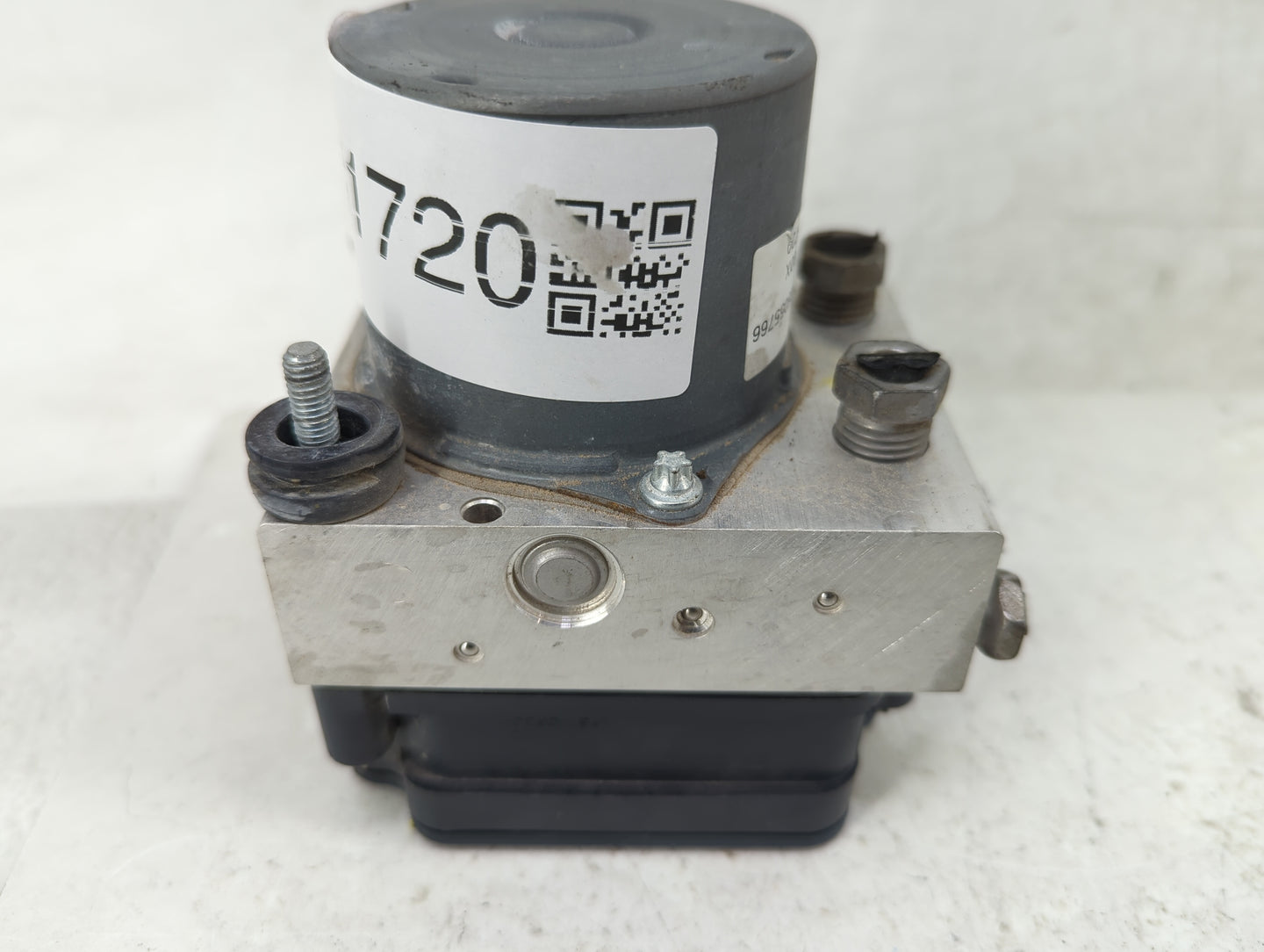 2025 Cadillac Ct5 ABS Pump Control Module Replacement P/N:065055766 Fits OEM Used Auto Parts - Oemusedautoparts1.com
