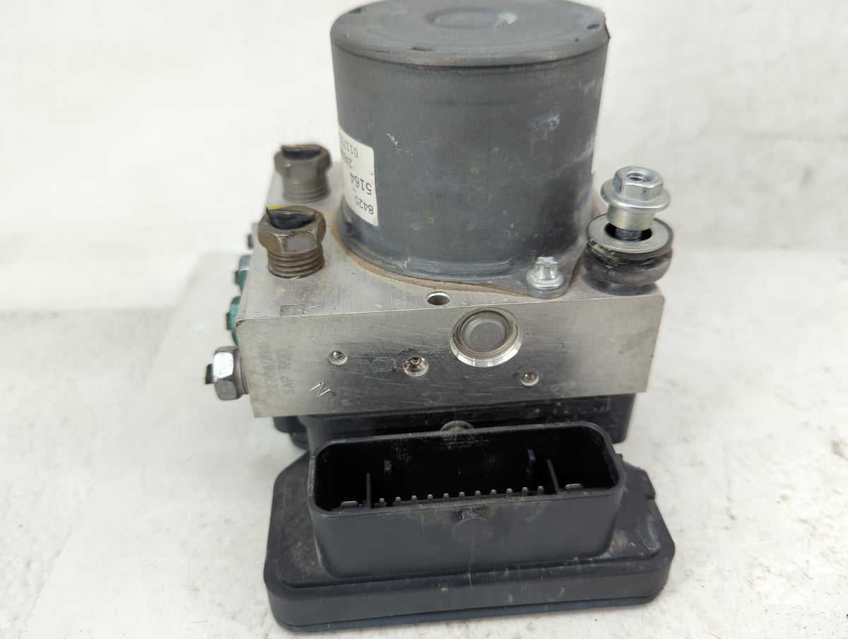 2025 Cadillac Ct5 Anti-Lock Brake ABS Pump Module Actuator OEM P/N:065055766 Fits OEM Used Auto Parts - Oemusedautoparts1.co