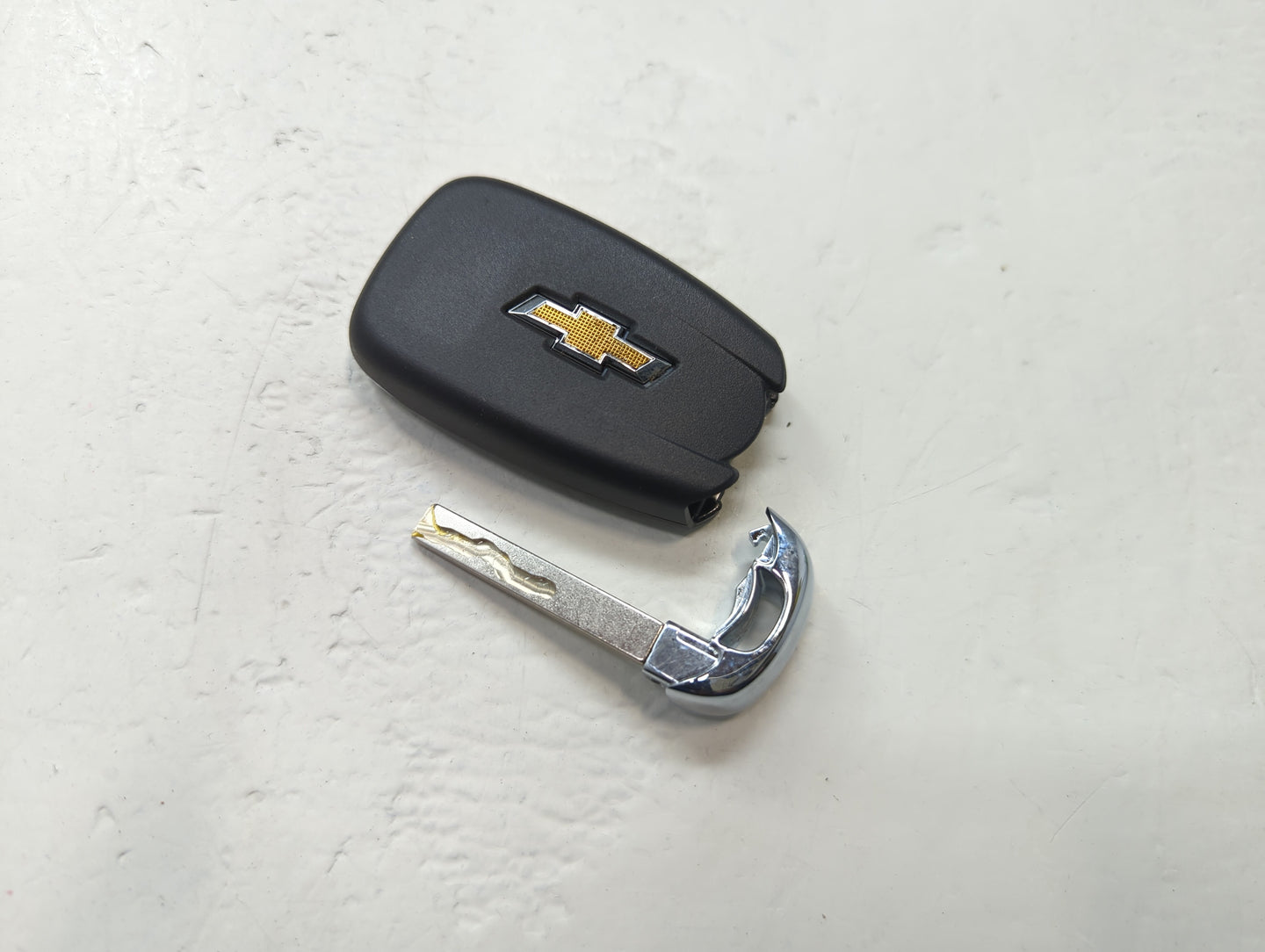 Chevrolet Blazer Keyless Entry Remote Fob HYQ4ES 13547829 4 buttons - Oemusedautoparts1.com