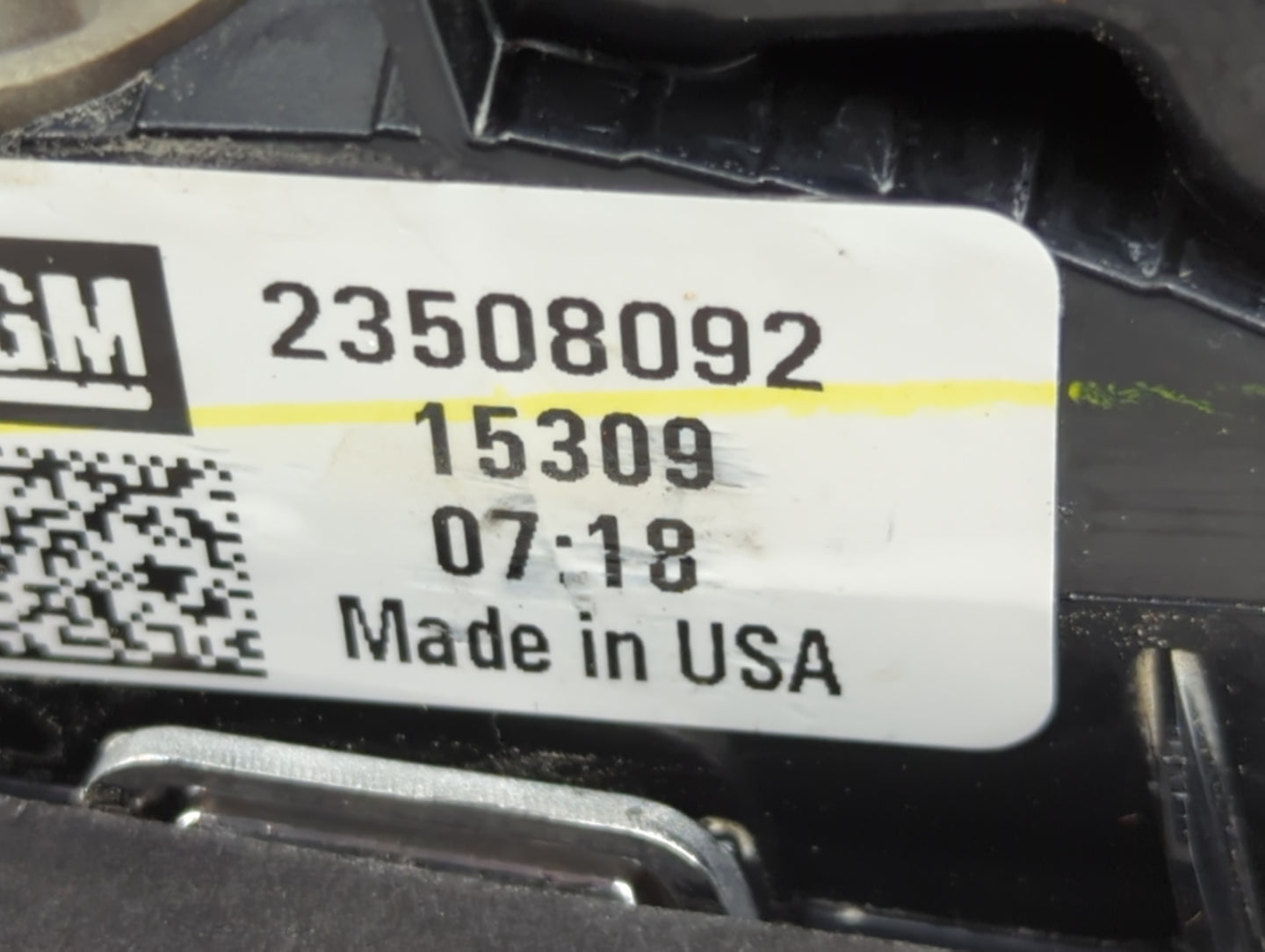2016-2021 Chevrolet Malibu Tail Light Assembly Passenger Right OEM P/N:23508092 Fits Fits 2016 2017 2018 2019 2020 2021 OEM 