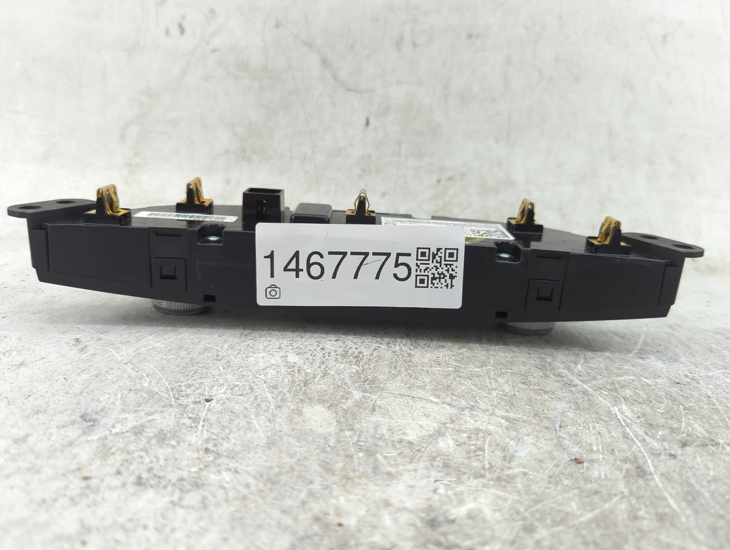 2019-2021 Chevrolet Malibu Climate Control Module Temperature AC/Heater Replacement P/N:84426651 737020000000X Fits OEM Used
