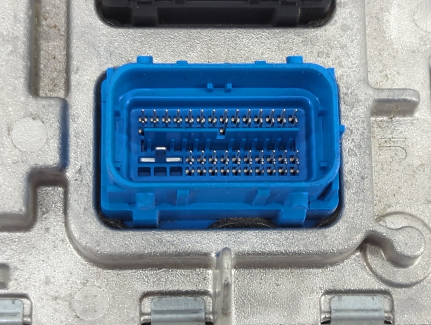 2025 Chevrolet Malibu PCM Engine Control Computer ECU ECM PCU OEM P/N:12738201 13101010000000X, 11683270, 12733825 Fits OEM 