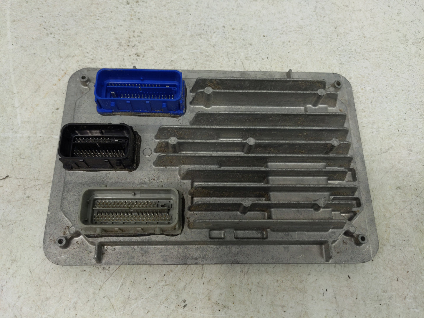 2025 Chevrolet Silverado 1500 PCM Engine Control Computer ECU ECM PCU OEM P/N:079196555 12717143 Fits OEM Used Auto Parts - 
