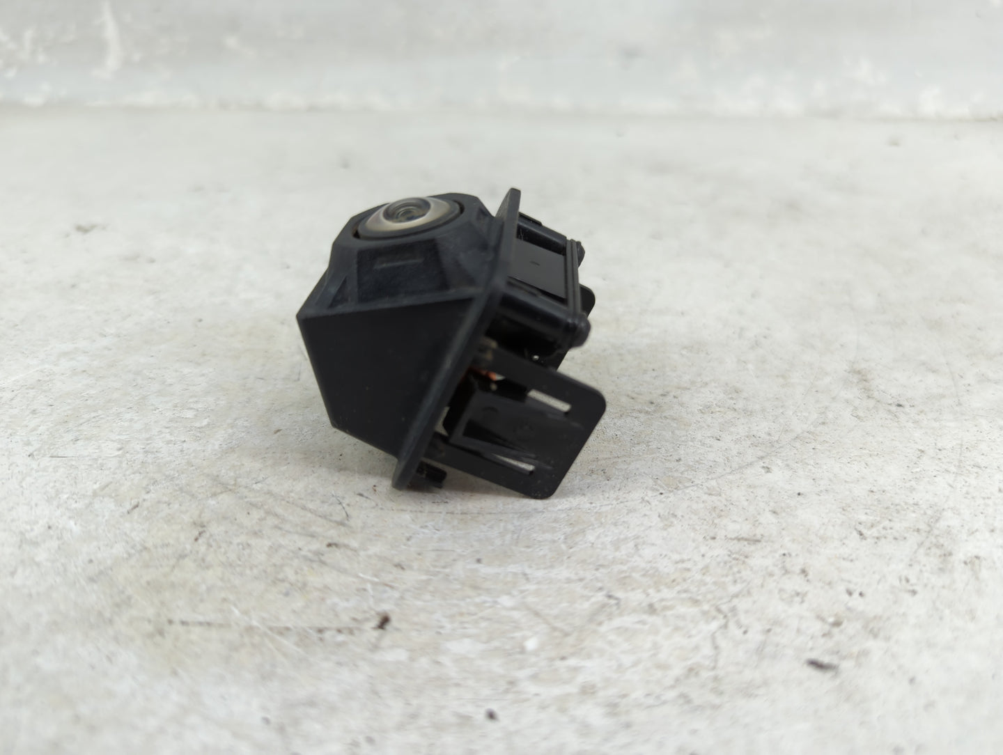 2025 Chevrolet Silverado 1500 Back Up Sensor Backup Camera - Oemusedautoparts1.com