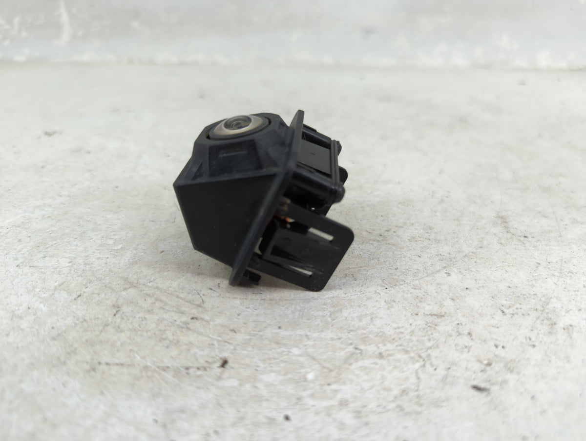 2025 Chevrolet Silverado 1500 Back Up Sensor Backup Camera - Oemusedautoparts1.com