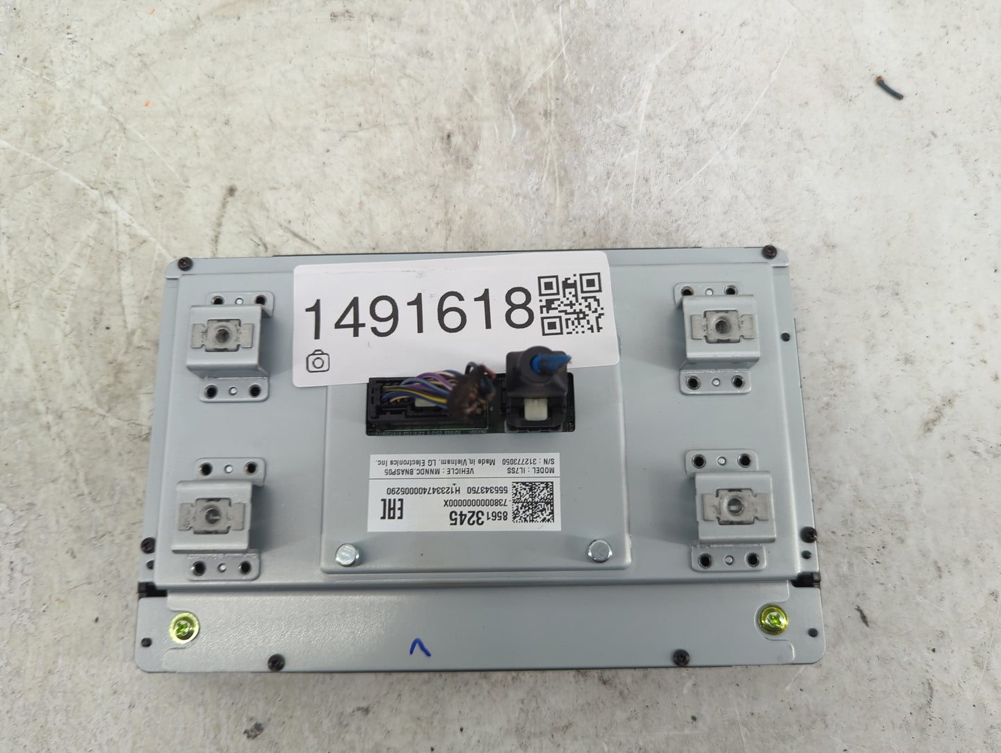 2022-2022 Chevrolet Silverado 1500 Information Display Screen 1491618 - Oemusedautoparts1.com