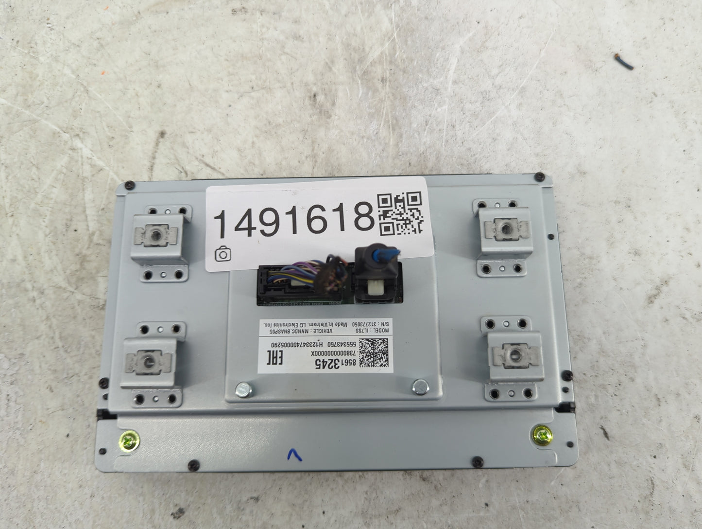 2022-2022 Chevrolet Silverado 1500 Information Display Screen 1491618 - Oemusedautoparts1.com