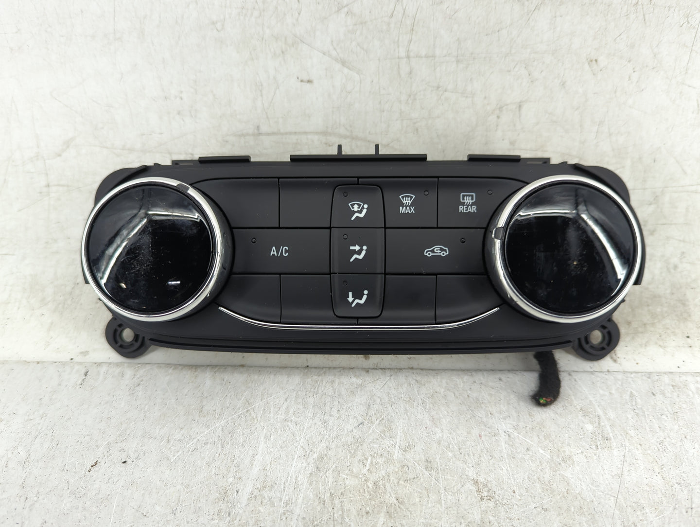2021-2022 Chevrolet Trailblazer Climate Control Module Temperature AC/Heater Replacement P/N:545290509 42854935 Fits OEM Use
