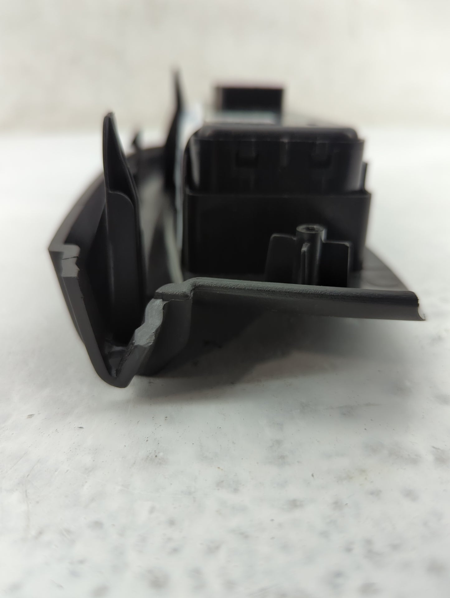 2021-2022 Chevrolet Trailblazer Master Power Window Switch Replacement Driver Side Left P/N:84513464 84513464-D1A189A Fits O