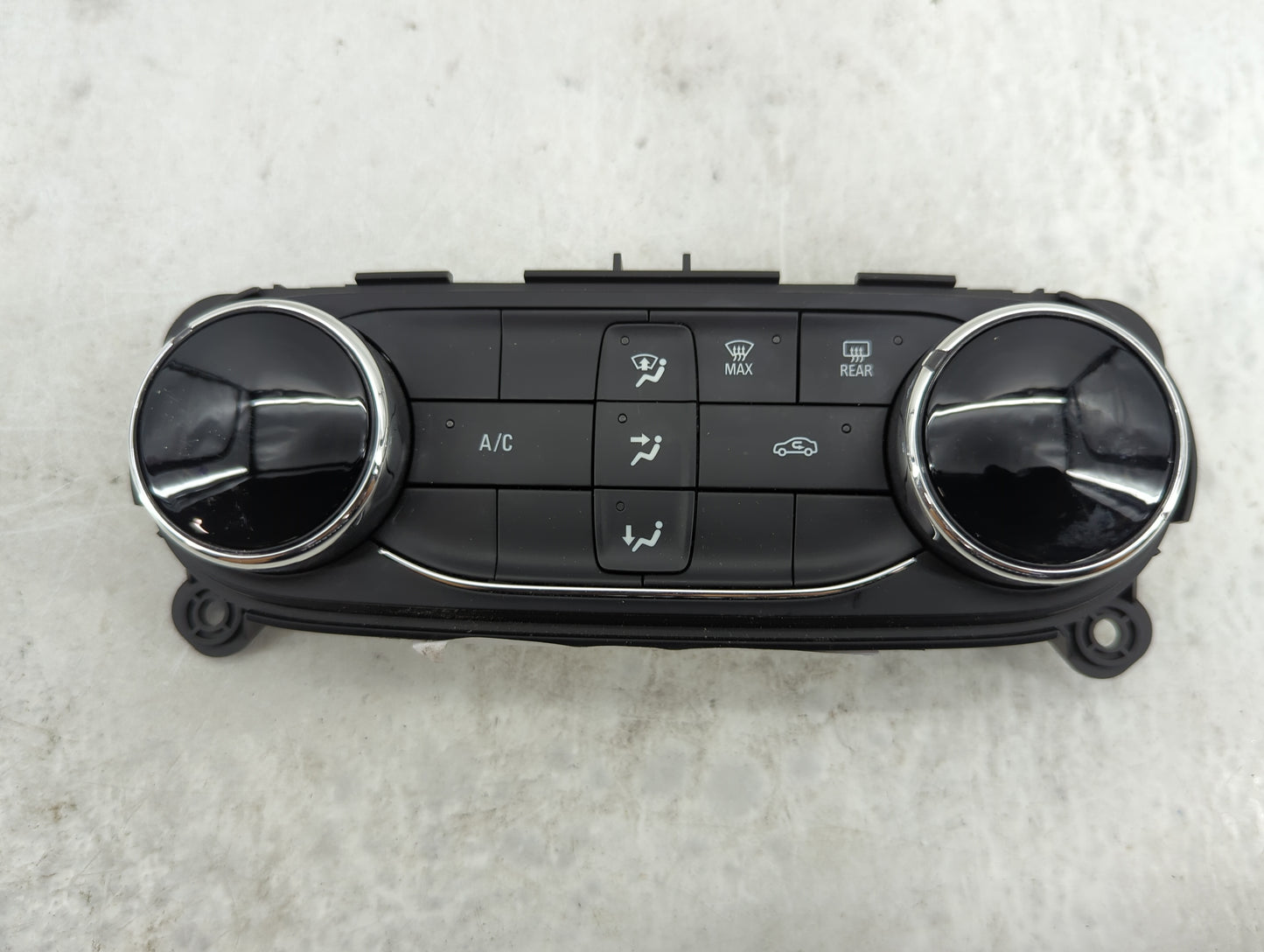 2021-2022 Chevrolet Trailblazer Climate Control Module Temperature AC/Heater Replacement P/N:42854935 7370200000000X Fits OE