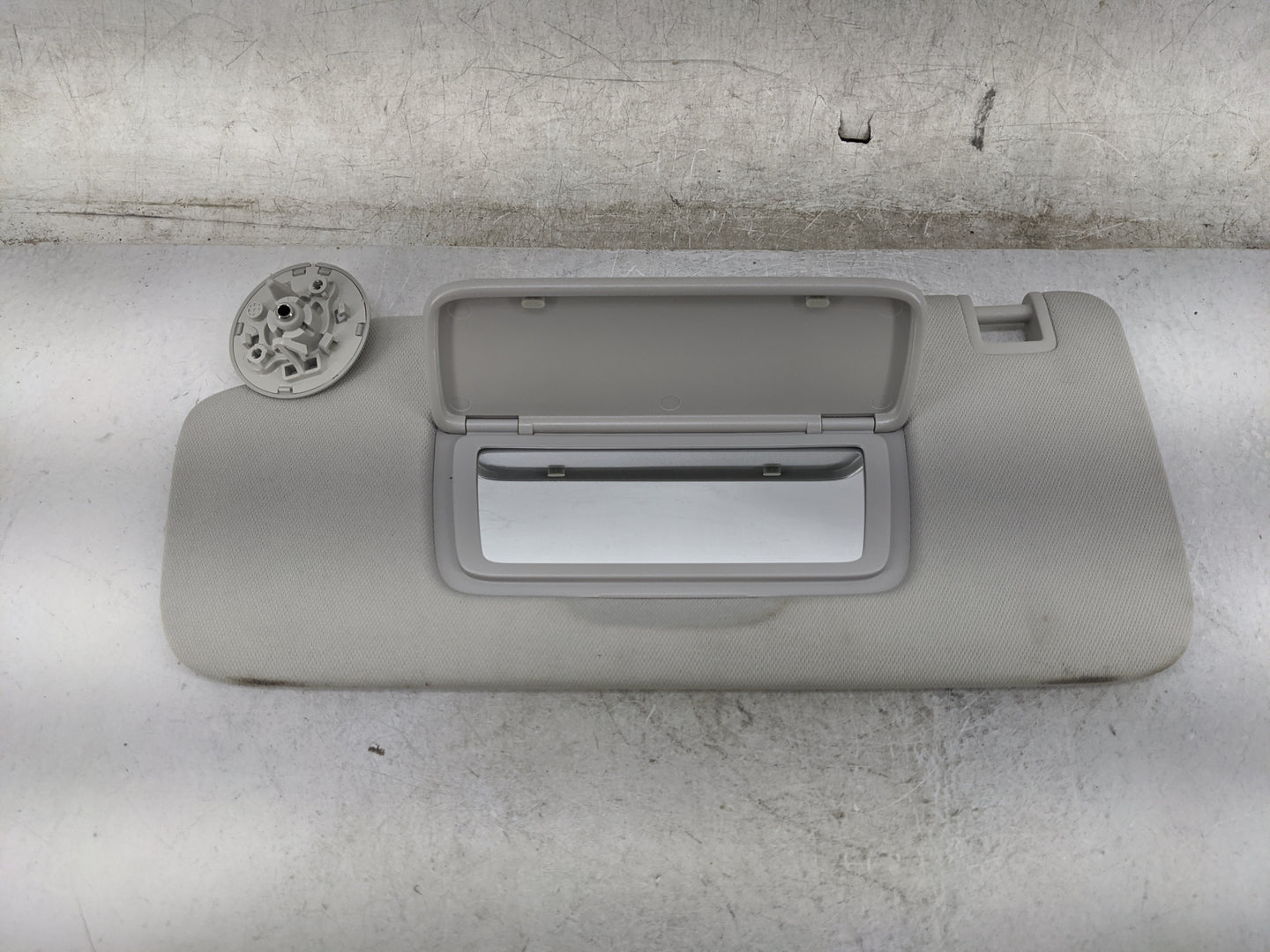 2025 Chevrolet Trailblazer Sun Visor Shade Replacement Driver Left Mirror Fits OEM Used Auto Parts - Oemusedautoparts1.com