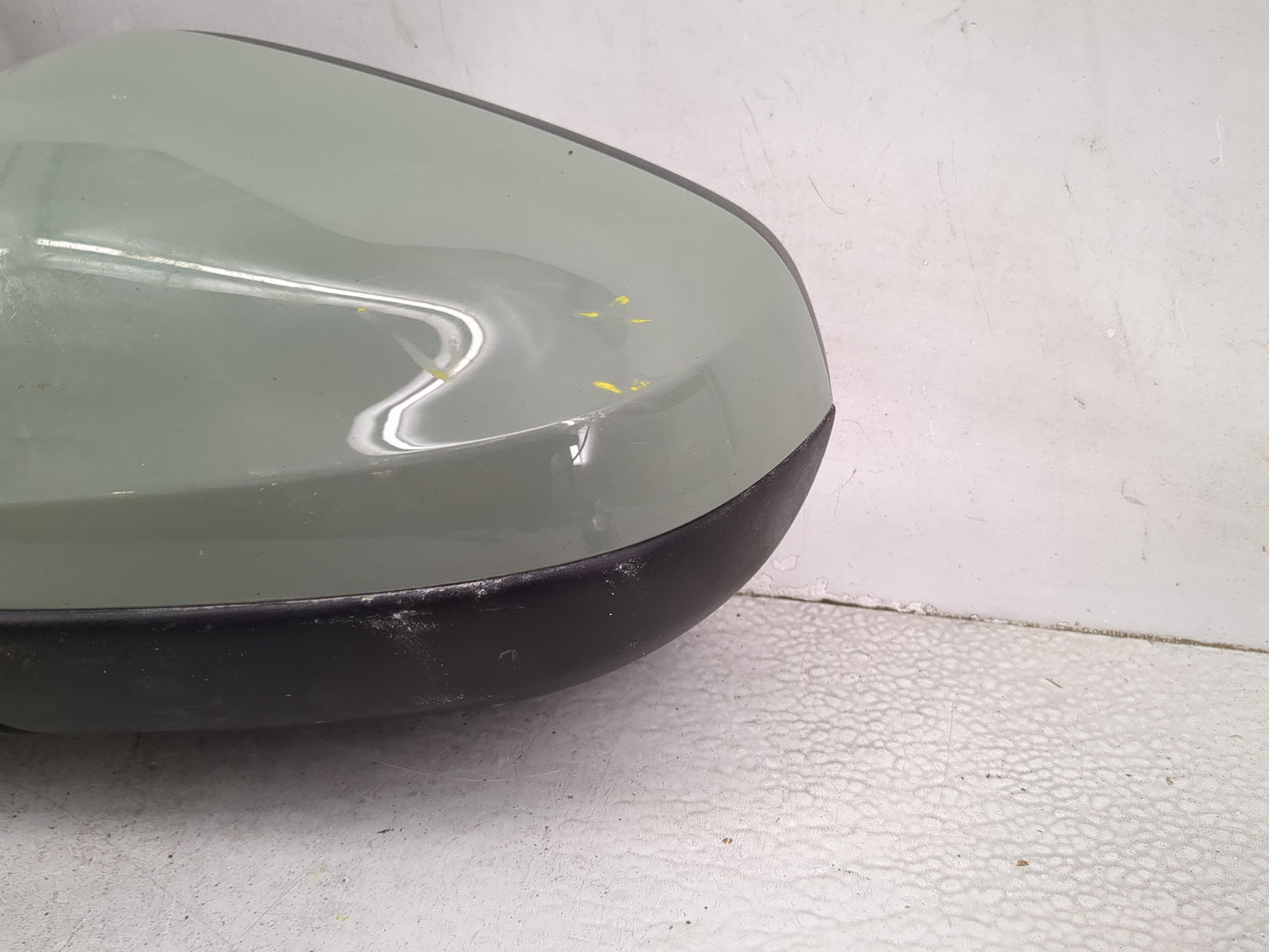 2021-2022 Chevrolet Trailblazer Driver Side View Mirror - Left Door Mirror OEM Used - Oemusedautoparts1.com