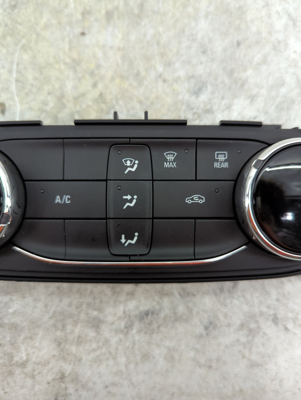 2025 Chevrolet Trailblazer Climate Control Module Temperature AC/Heater Replacement P/N:42864935 737020000000X, 545290509 Fi