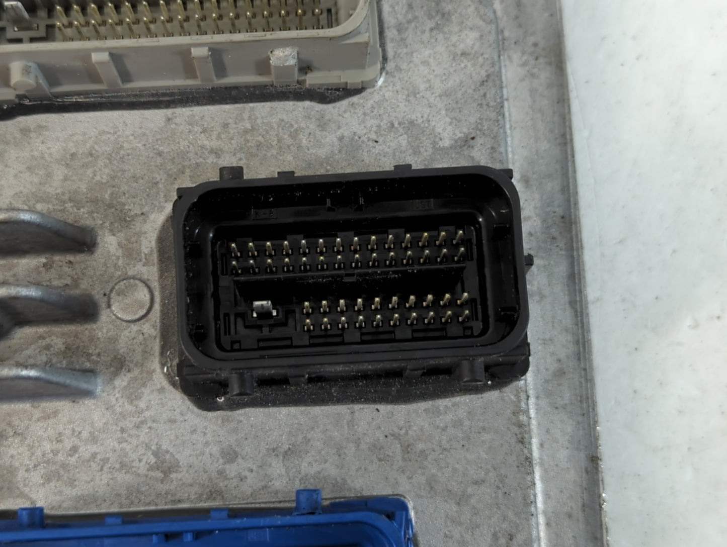 2025 Chevrolet Trailblazer PCM Engine Control Computer ECU ECM PCU OEM P/N:079196555 12730098 Fits OEM Used Auto Parts - Oem