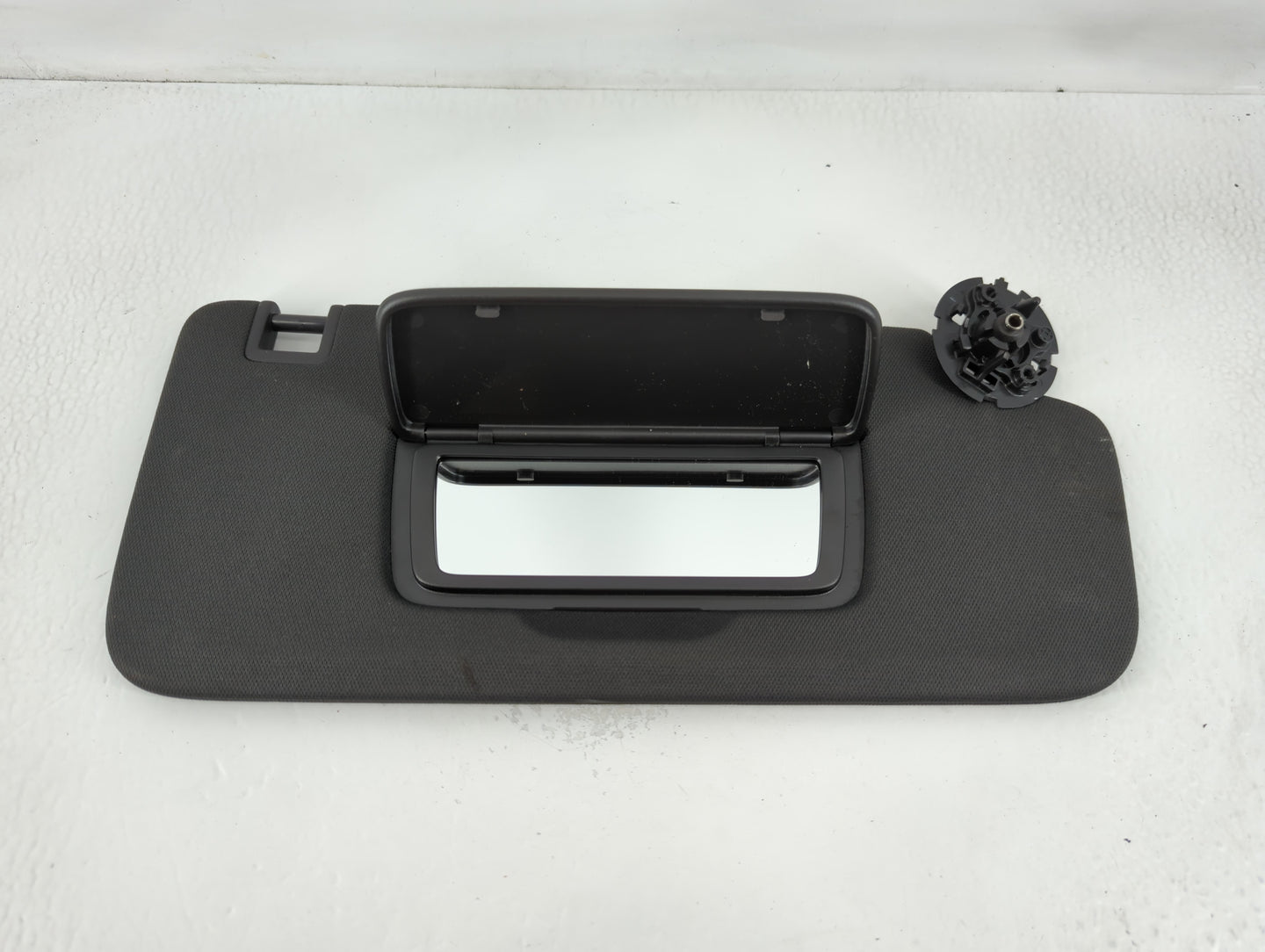 2025 Chevrolet Trailblazer Sun Visor Shade Replacement Passenger Right Mirror Fits OEM Used Auto Parts - Oemusedautoparts1.c