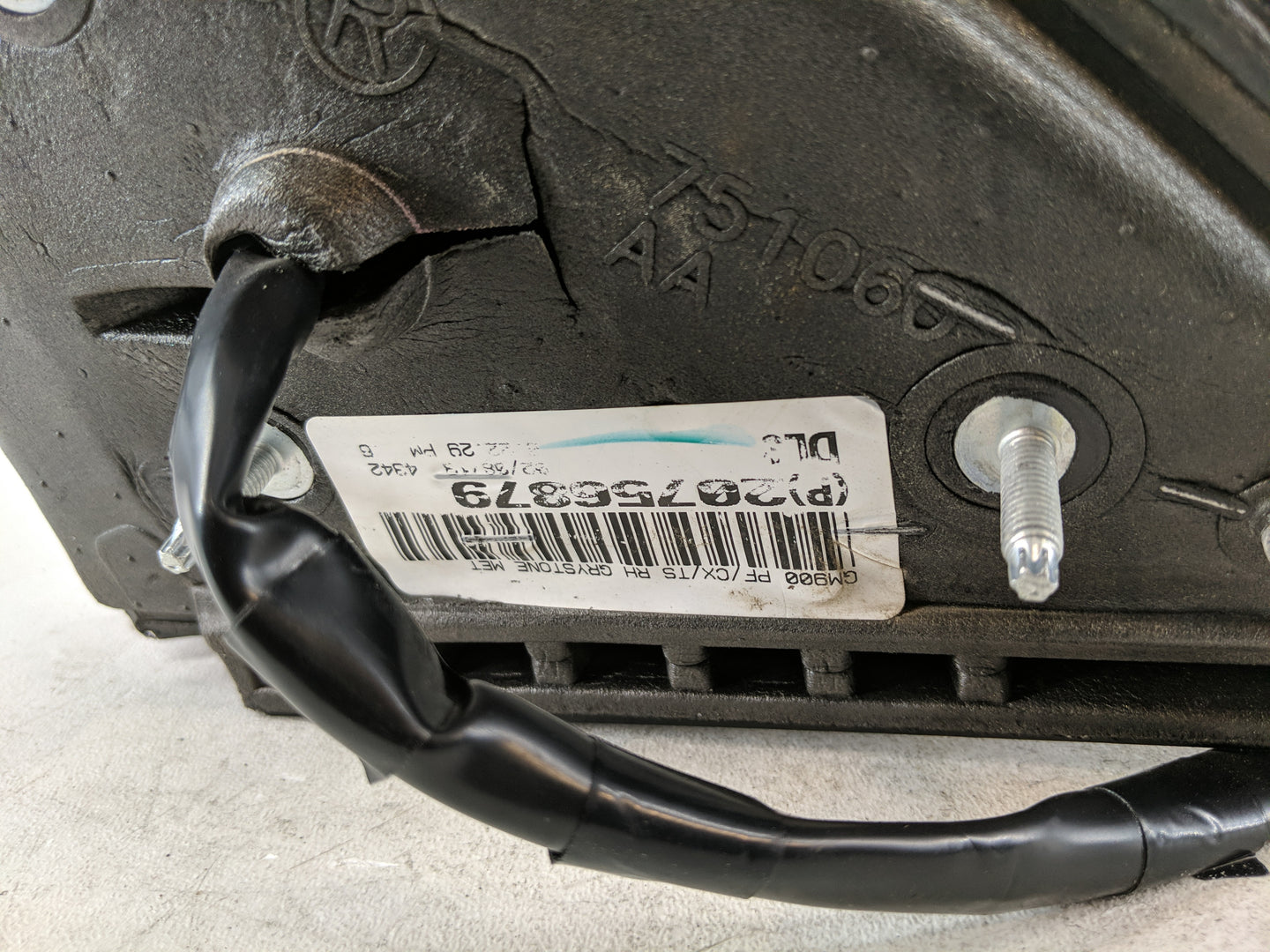 2025 Chevrolet Trax Side Mirror Replacement Passenger Right View Door Mirror P/N:20756879 Fits OEM Used Auto Parts - Oemused