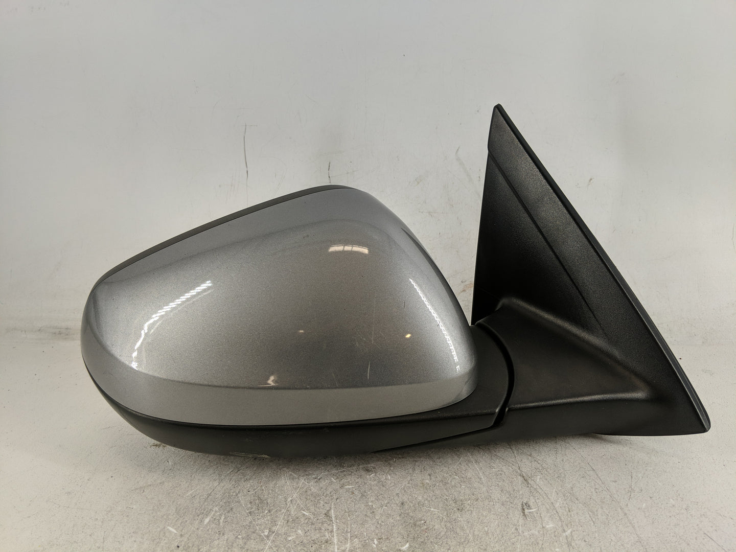 2025 Chevrolet Trax Side Mirror Replacement Passenger Right View Door Mirror P/N:E1146R-049197 Fits OEM Used Auto Parts - Oe
