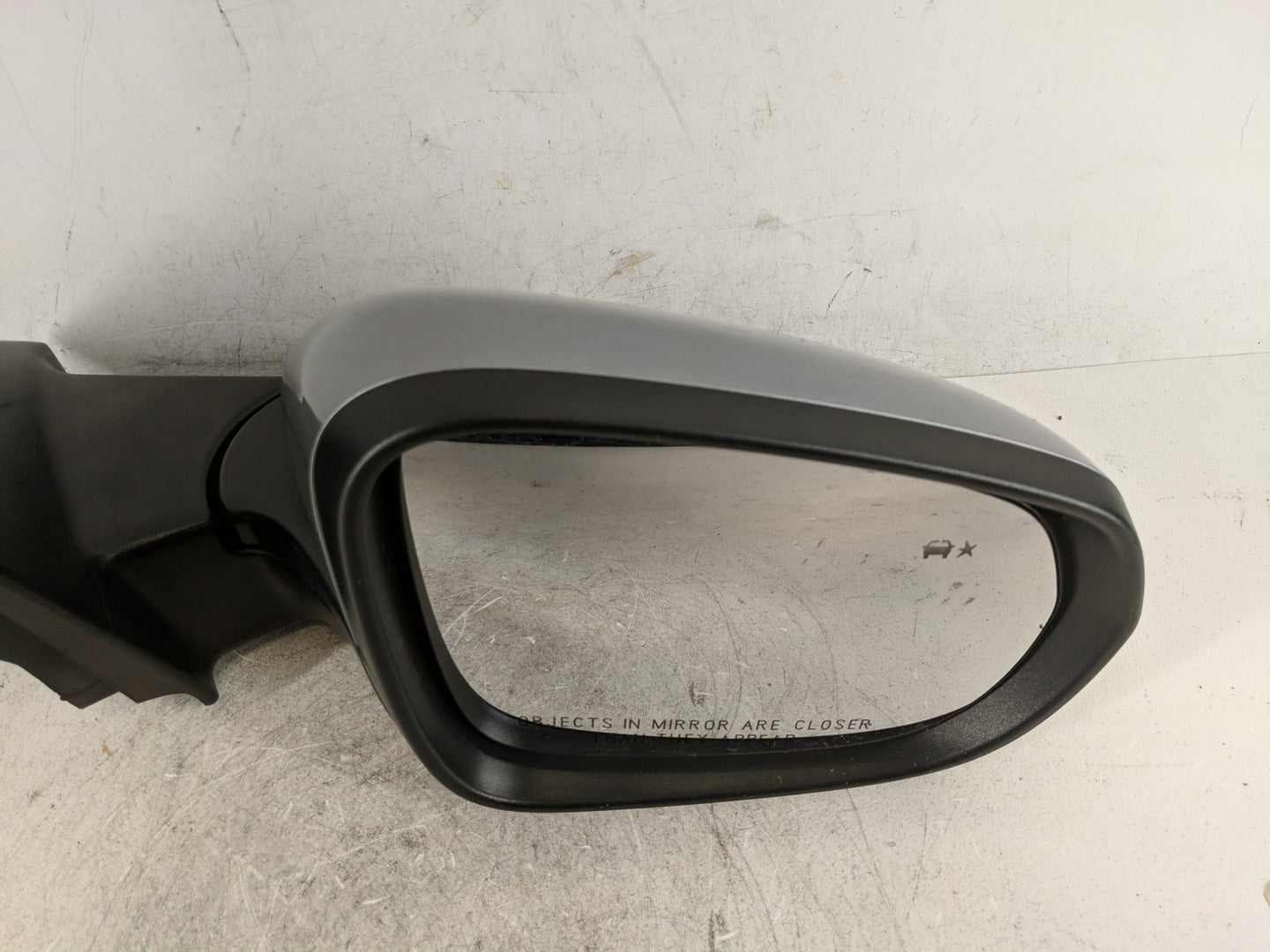 2025 Chevrolet Trax Side Mirror Replacement Passenger Right View Door Mirror P/N:E1146R-049197 Fits OEM Used Auto Parts - Oe