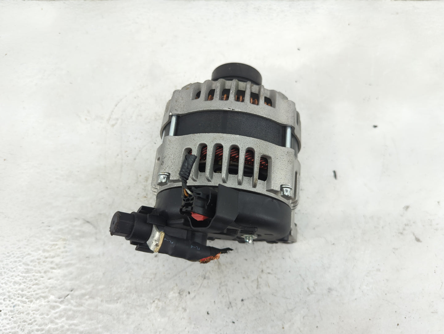 2025 Chevrolet Trax Alternator Replacement Generator Charging Assembly Engine OEM P/N:42869304 Fits OEM Used Auto Parts - Oe