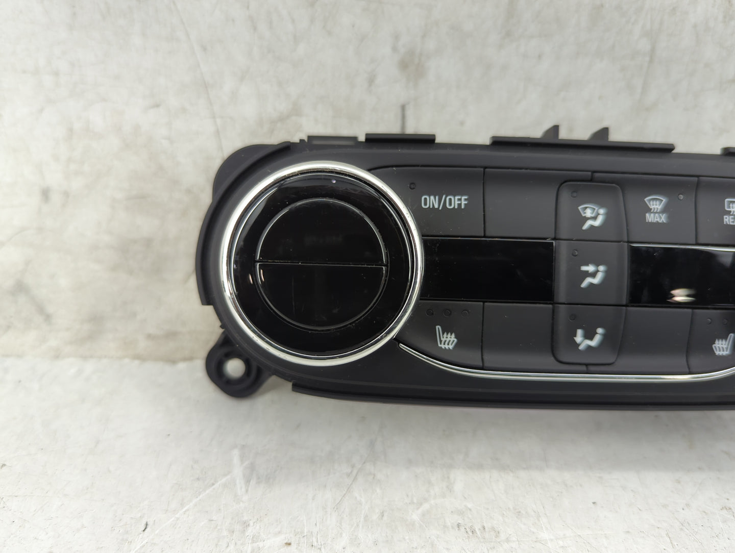 2025 Chevrolet Trax Climate Control Module Temperature AC/Heater Replacement P/N:545290509 42854938 Fits Fits 2021 2022 OEM 