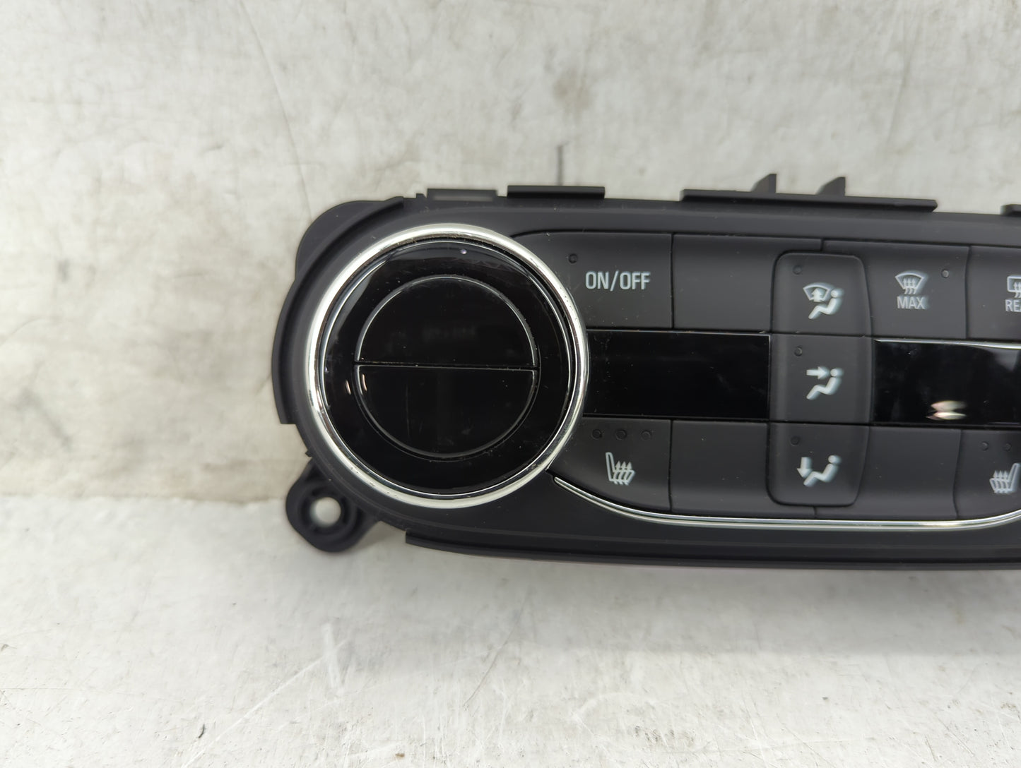 2025 Chevrolet Trax Climate Control Module Temperature AC/Heater Replacement P/N:545290509 42854938 Fits Fits 2021 2022 OEM 