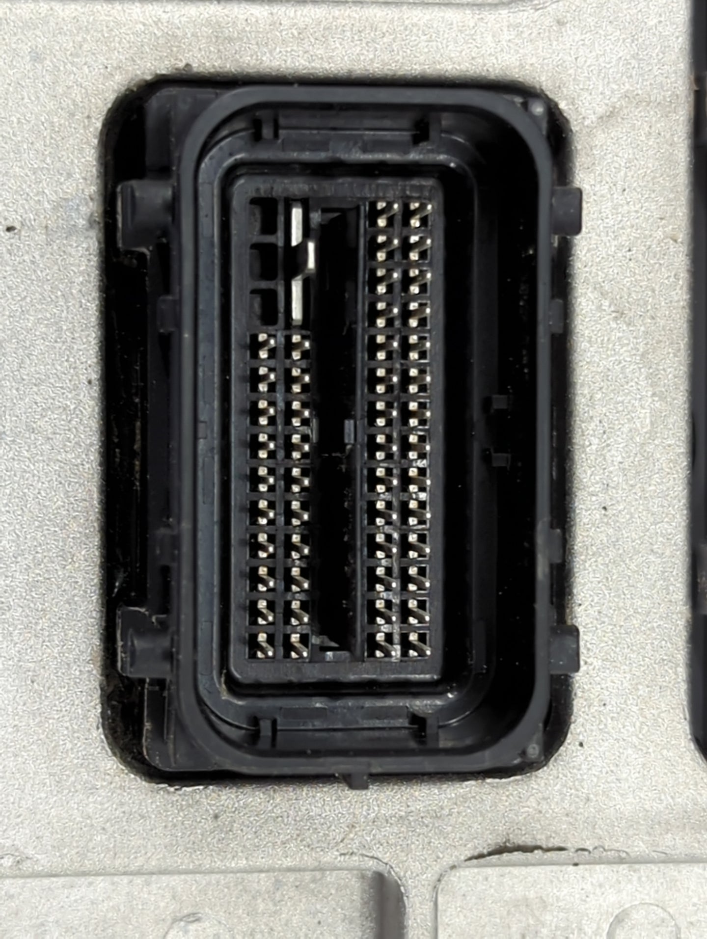 2025 Chevrolet Trax PCM Engine Control Computer ECU ECM PCU OEM P/N:12743013 13101010000000X, 68780256, 1C24300242981261 Fit