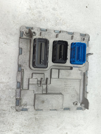 compare product 2025 Chevrolet Trax PCM Engine Control Computer ECU ECM PCU OEM P/N:12746195 1310101000000X, 687802561, 12733825 Fits OEM Used Auto Parts