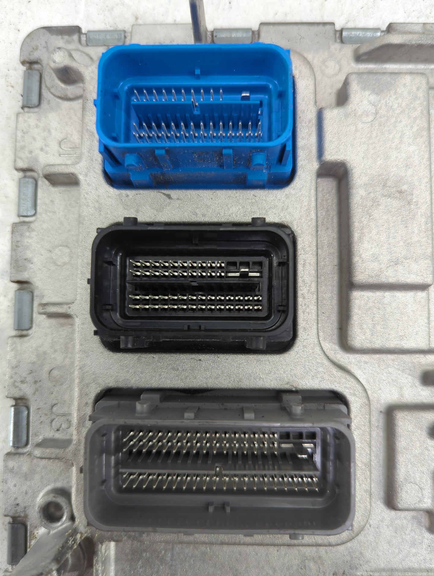 2025 Chevrolet Trax PCM Engine Control Computer ECU ECM PCU OEM P/N:12746195 1310101000000X, 687802561, 12733825 Fits OEM Us