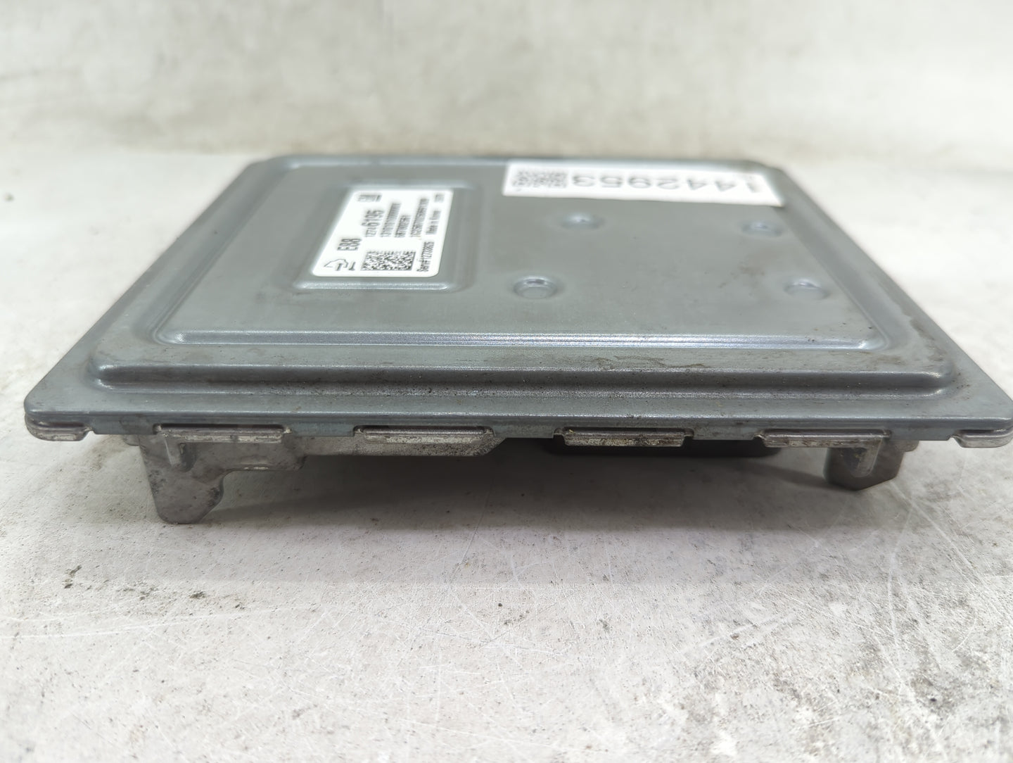 2025 Chevrolet Trax PCM Engine Control Computer ECU ECM PCU OEM P/N:12746195 1310101000000X, 687802561, 12733825 Fits OEM Us