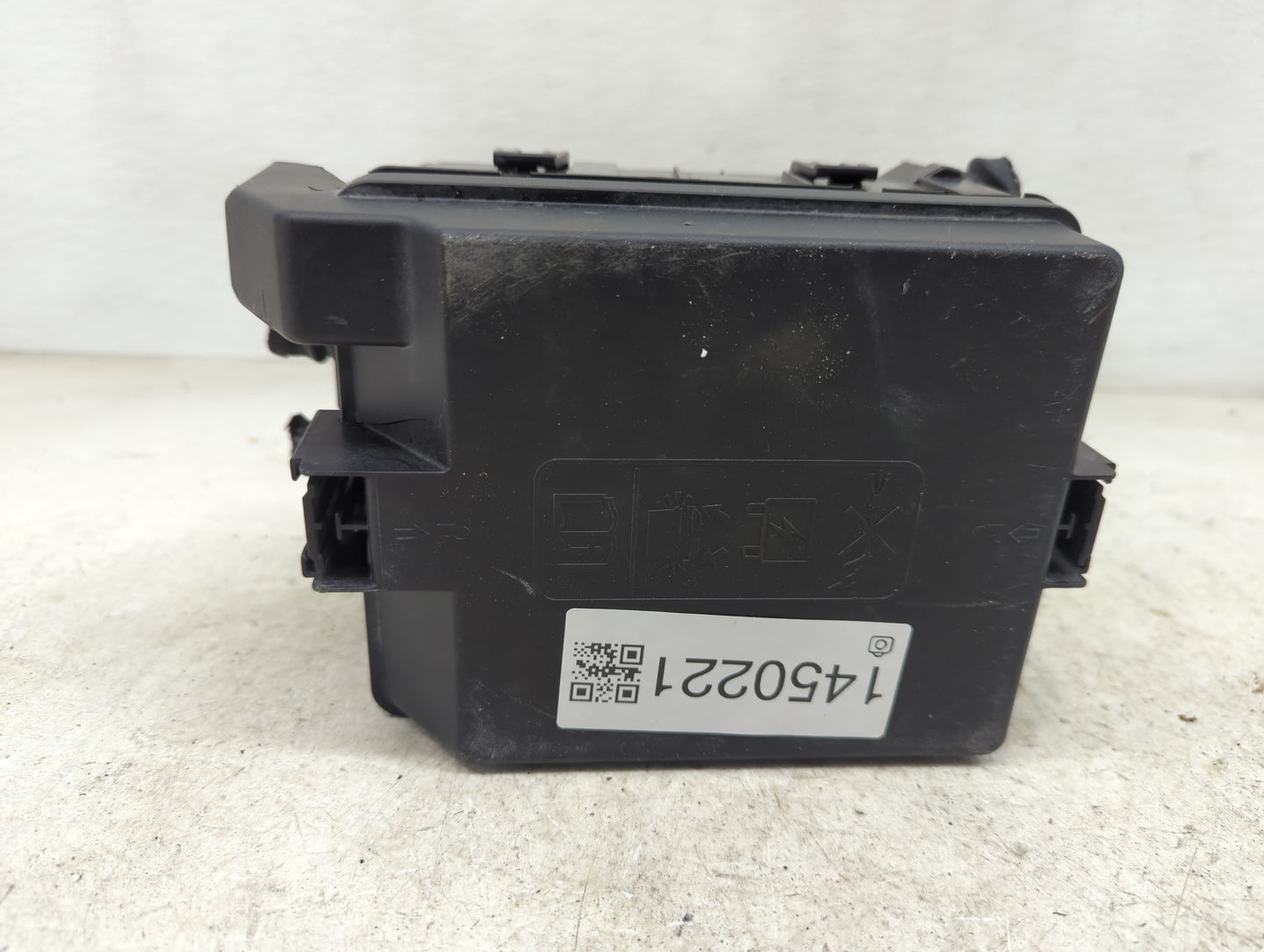2025 Chevrolet Trax Fusebox Fuse Box Panel Relay Module P/N:42887406 13598343, 13598351 Fits OEM Used Auto Parts - Oemusedau