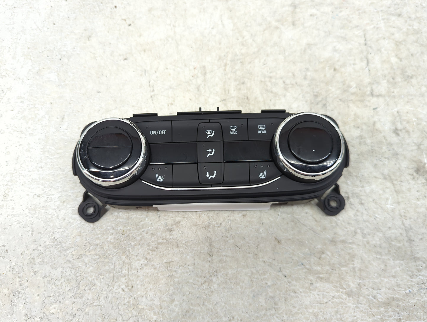 2025 Chevrolet Trax Climate Control Module Temperature AC/Heater Replacement P/N:42854938 Fits Fits 2021 2022 OEM Used Auto 