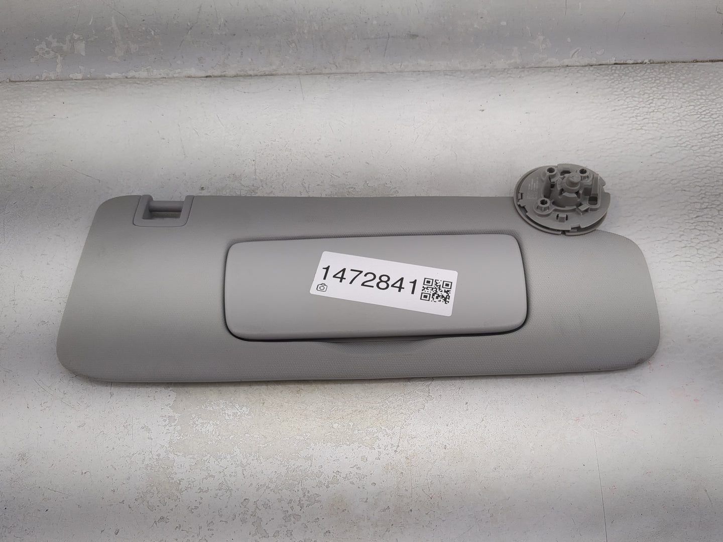 2025 Chevrolet Trax Sun Visor Shade Replacement Passenger Right Mirror Fits OEM Used Auto Parts - Oemusedautoparts1.com