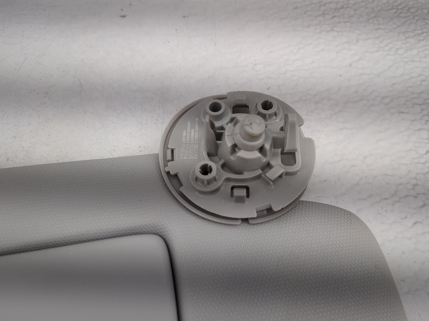 2025 Chevrolet Trax Sun Visor Shade Replacement Passenger Right Mirror Fits OEM Used Auto Parts - Oemusedautoparts1.com