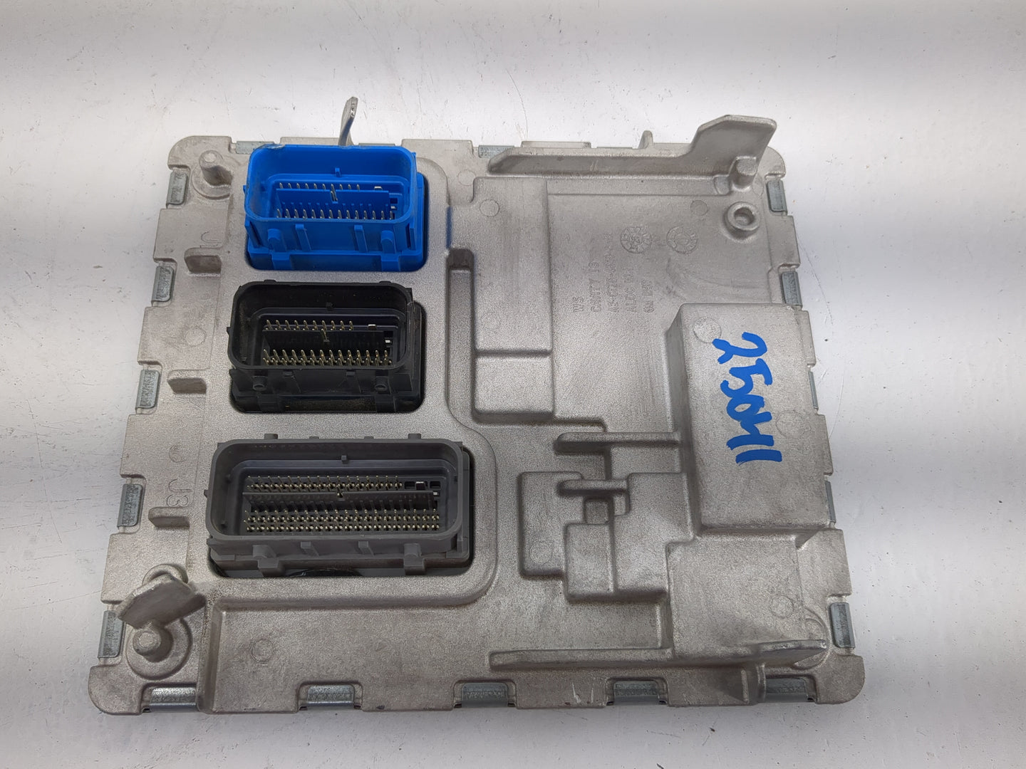 2025 Chevrolet Trax PCM Engine Control Computer ECU ECM PCU OEM P/N:12746195 12733825 Fits OEM Used Auto Parts - Oemusedauto