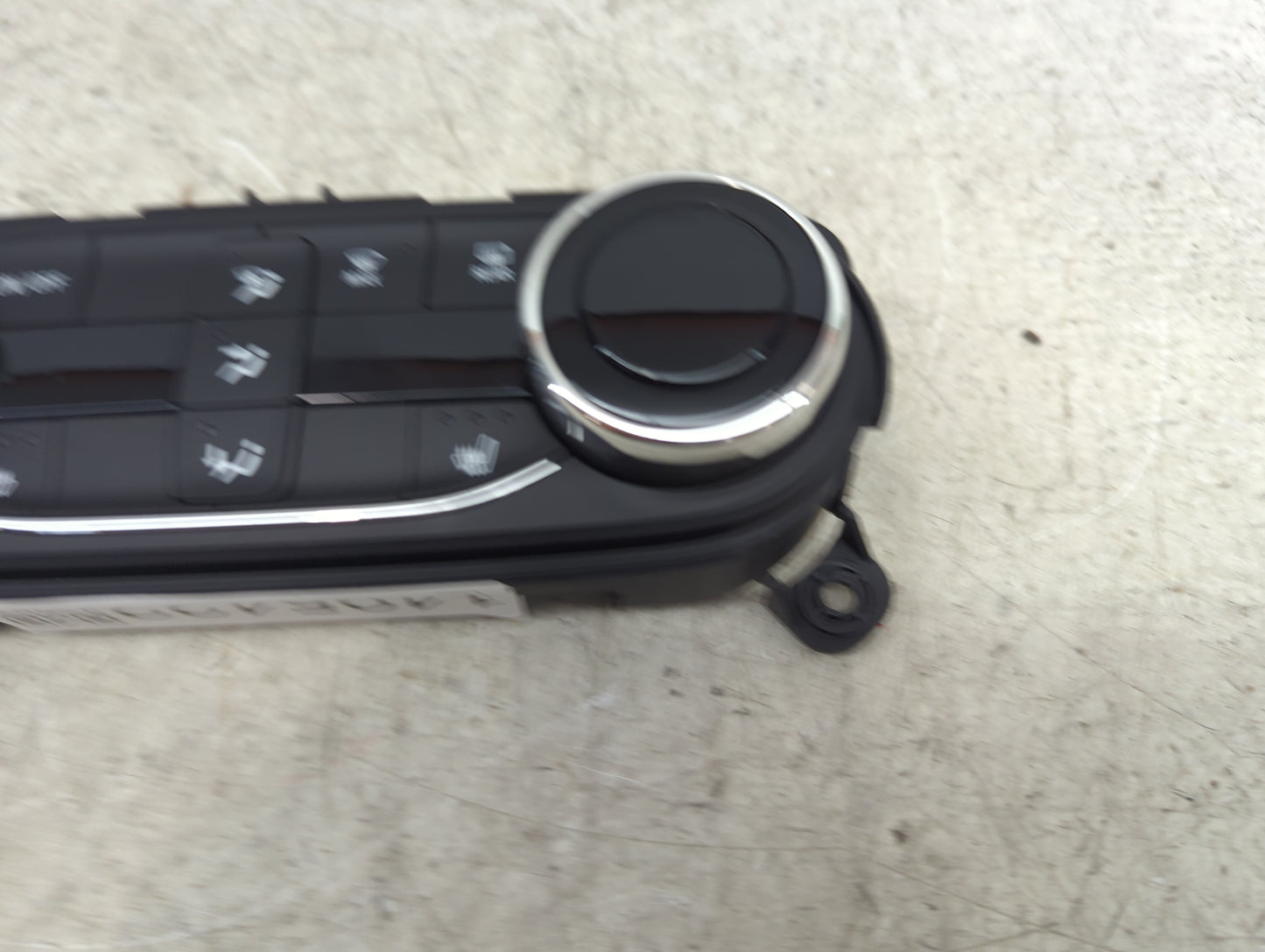 2025 Chevrolet Trax Climate Control Module Temperature AC/Heater Replacement P/N:42854938 737020000000X Fits Fits 2021 2022 