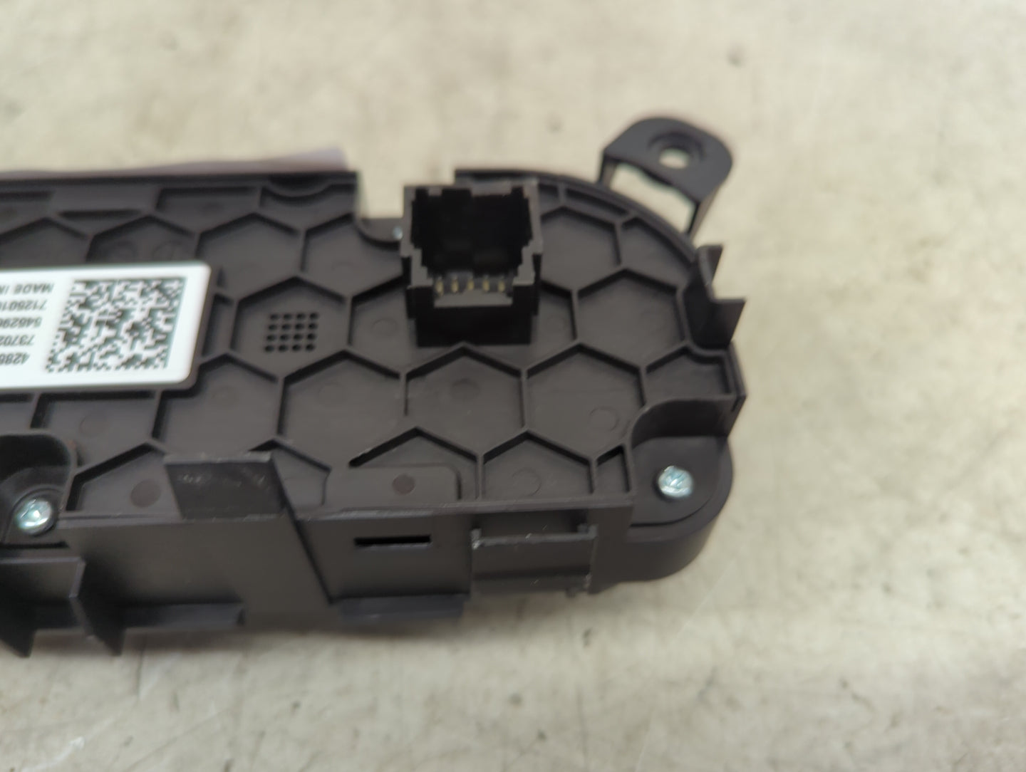 2025 Chevrolet Trax Climate Control Module Temperature AC/Heater Replacement P/N:42854938 737020000000X Fits Fits 2021 2022 