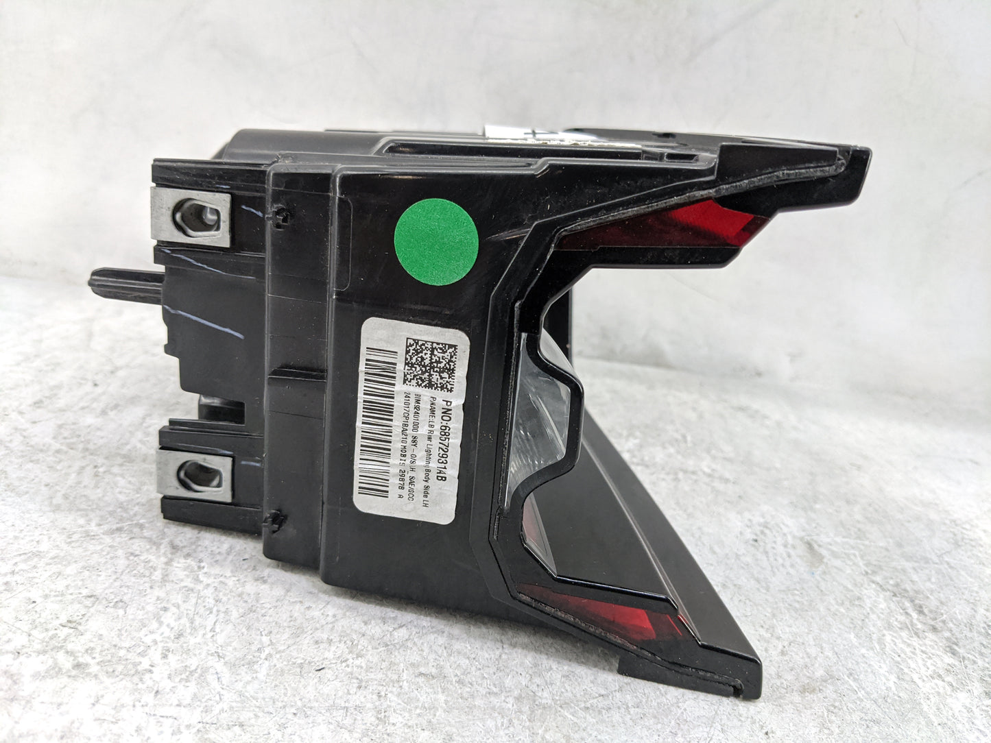 2025 Dodge Charger Driver Left Side Deck Lid Mounted Tail Light - Oemusedautoparts1.com