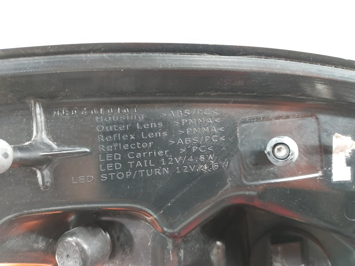 2016-2022 Dodge Durango Tail Light Assembly Driver Left OEM P/N:MRD5010103 Fits Fits 2016 2017 2018 2019 2020 2021 2022 OEM 